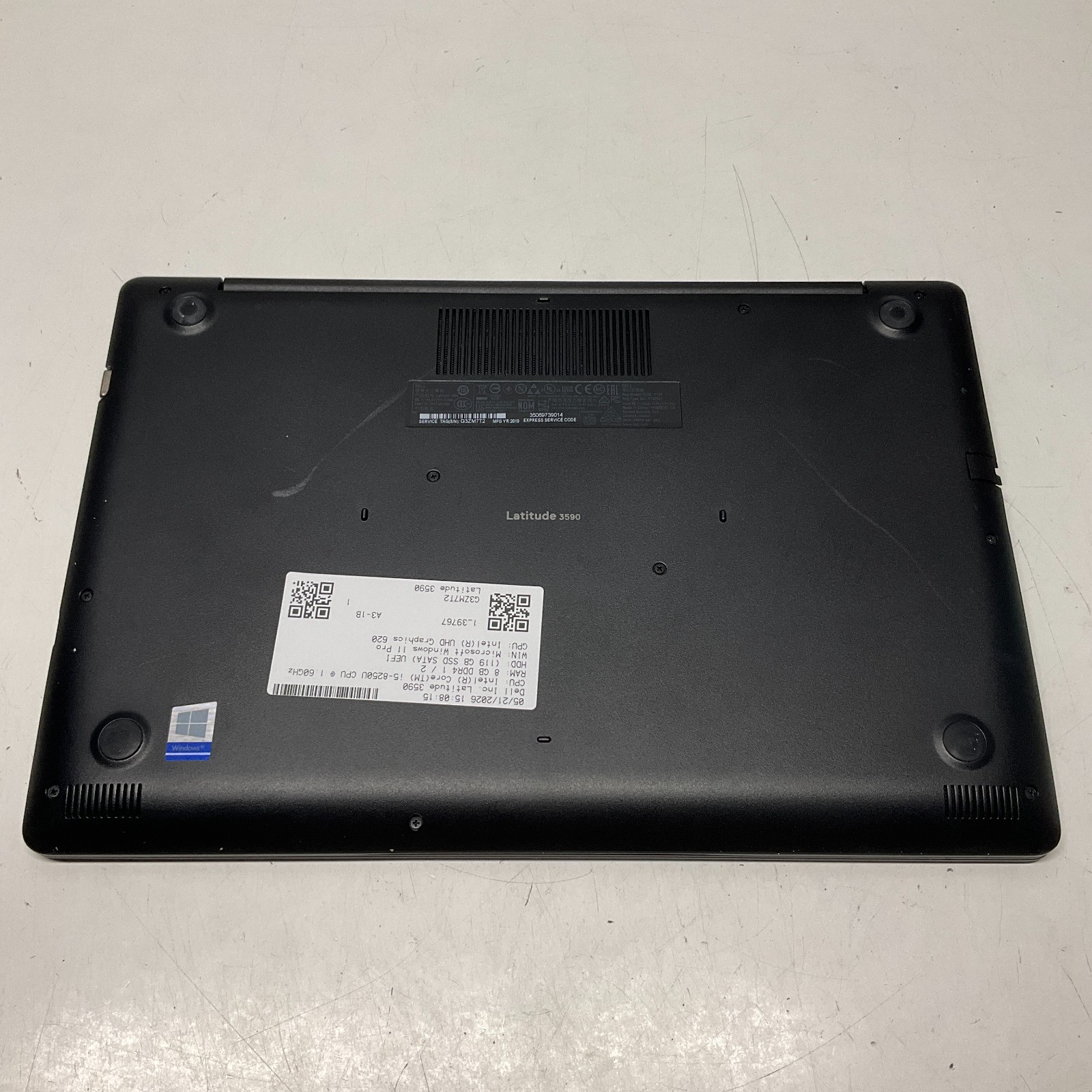 Dell Latitude 3590 Laptop i5-8250U 1.60GHz 8GB RAM 128GB SSD 15.6″ NO AC WIN 11