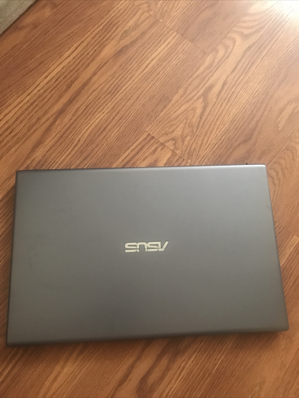 ASUS VIVOBOOK E1504F R3 7320U@2.40GHZ, 8GB RAM, 256GB SSD-Scratched