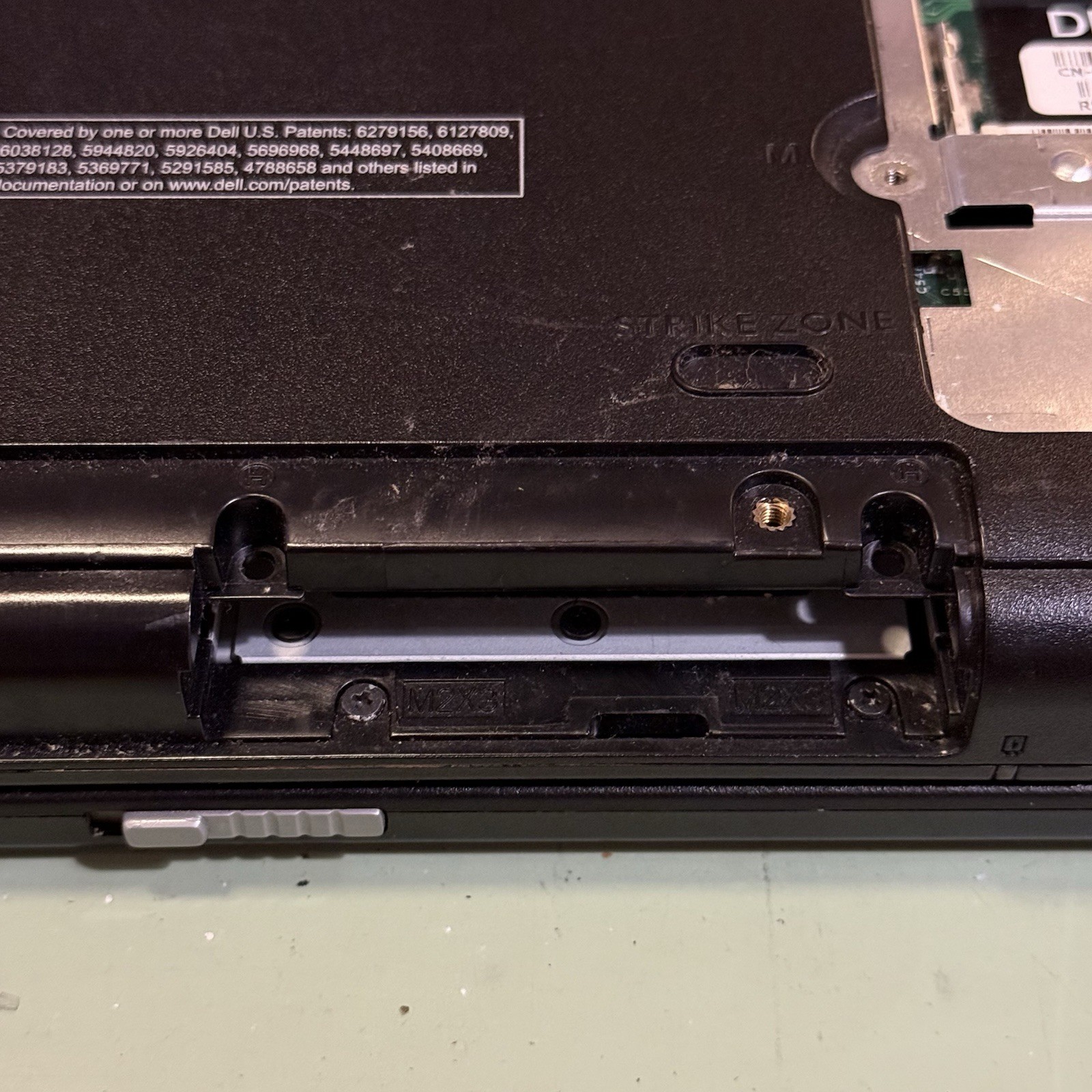 Vintage Dell Inspirion 1200 Laptop Model PP10S Untested For Parts Repair