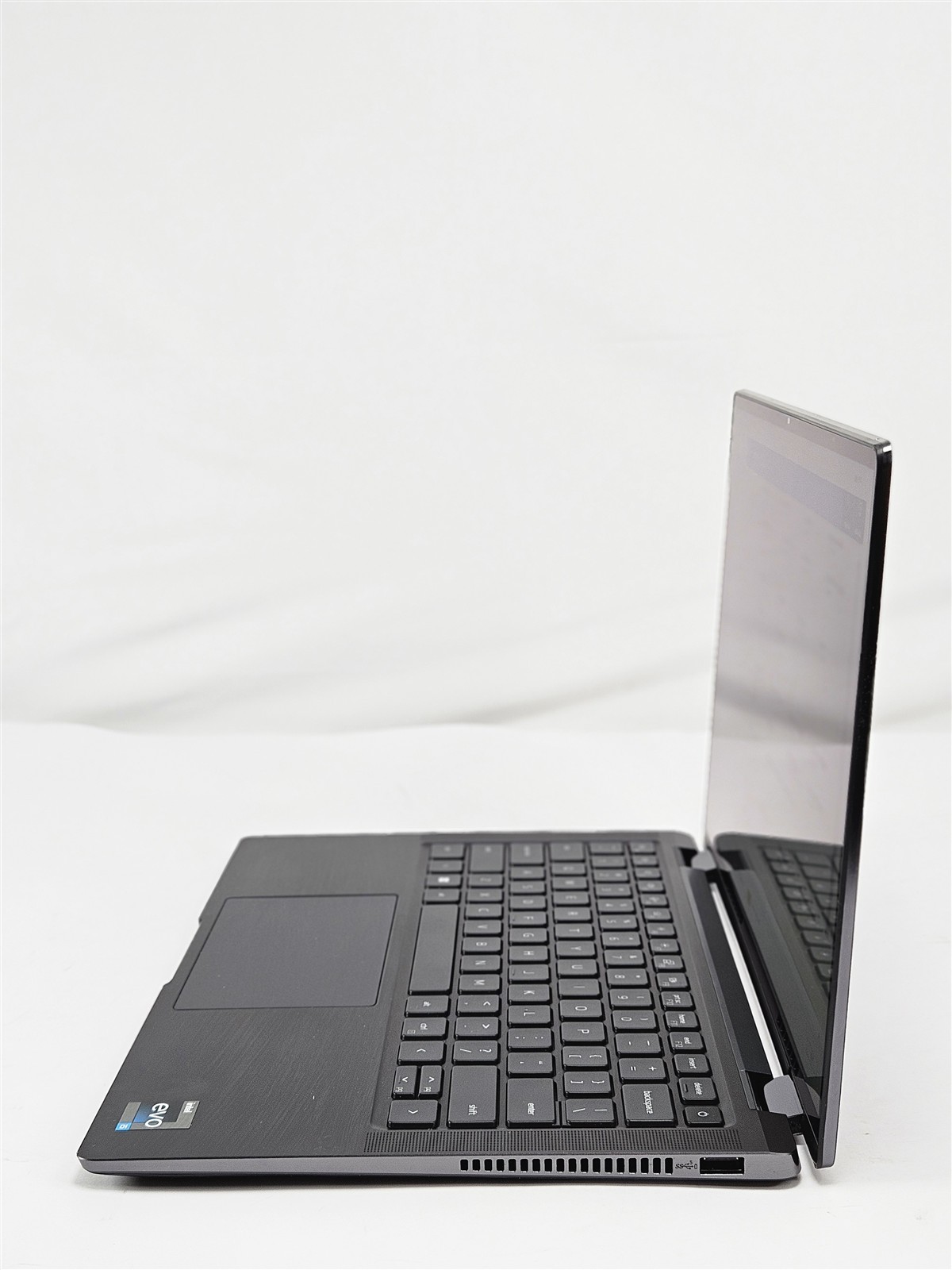 Dell Latitude 9430 2in1 256GB SSD 16GB i5-1245U Intel Iris Xe 14″ Laptop