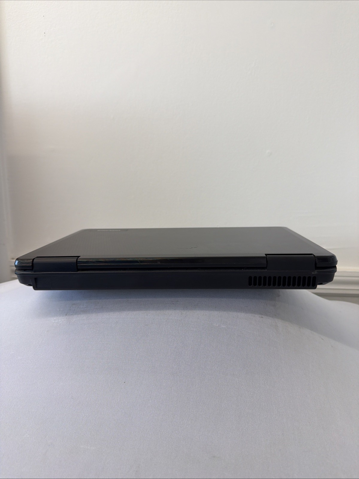 EMachines E527-2537 Laptop – Intel Celeron 900 – RAM 6 GB – Read Des