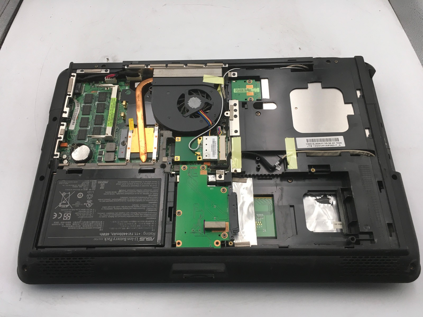 ASUS K61IC – BOOTS TO BIOS – INTEL DUAL CORE T4400 – 2GB RAM – READ DESCRIP – BB