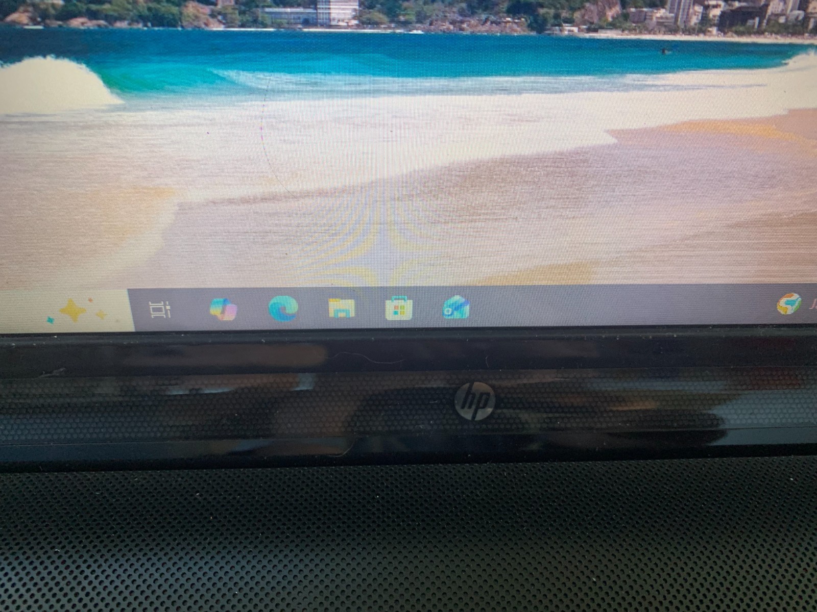 HP Pavilion dv6 15.6″ AMD A6-4400M APU Radeon 2.70GHz 4GB RAM 320GB HDD Win 10