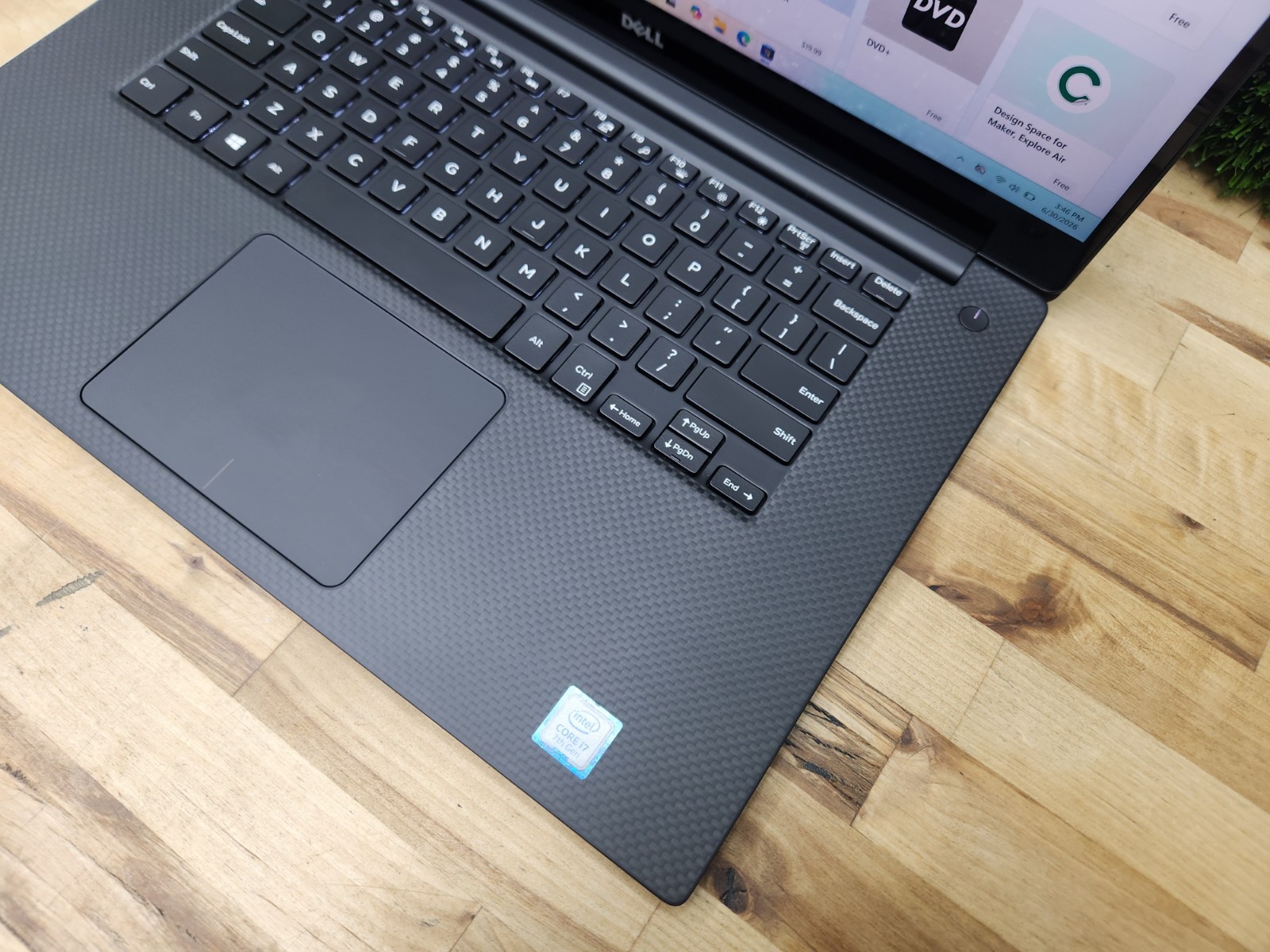 Dell Precision 5520 15.6″ 4K Touchscreen i7-7820HQ 16GB RAM Quadro M1200 Win 11~