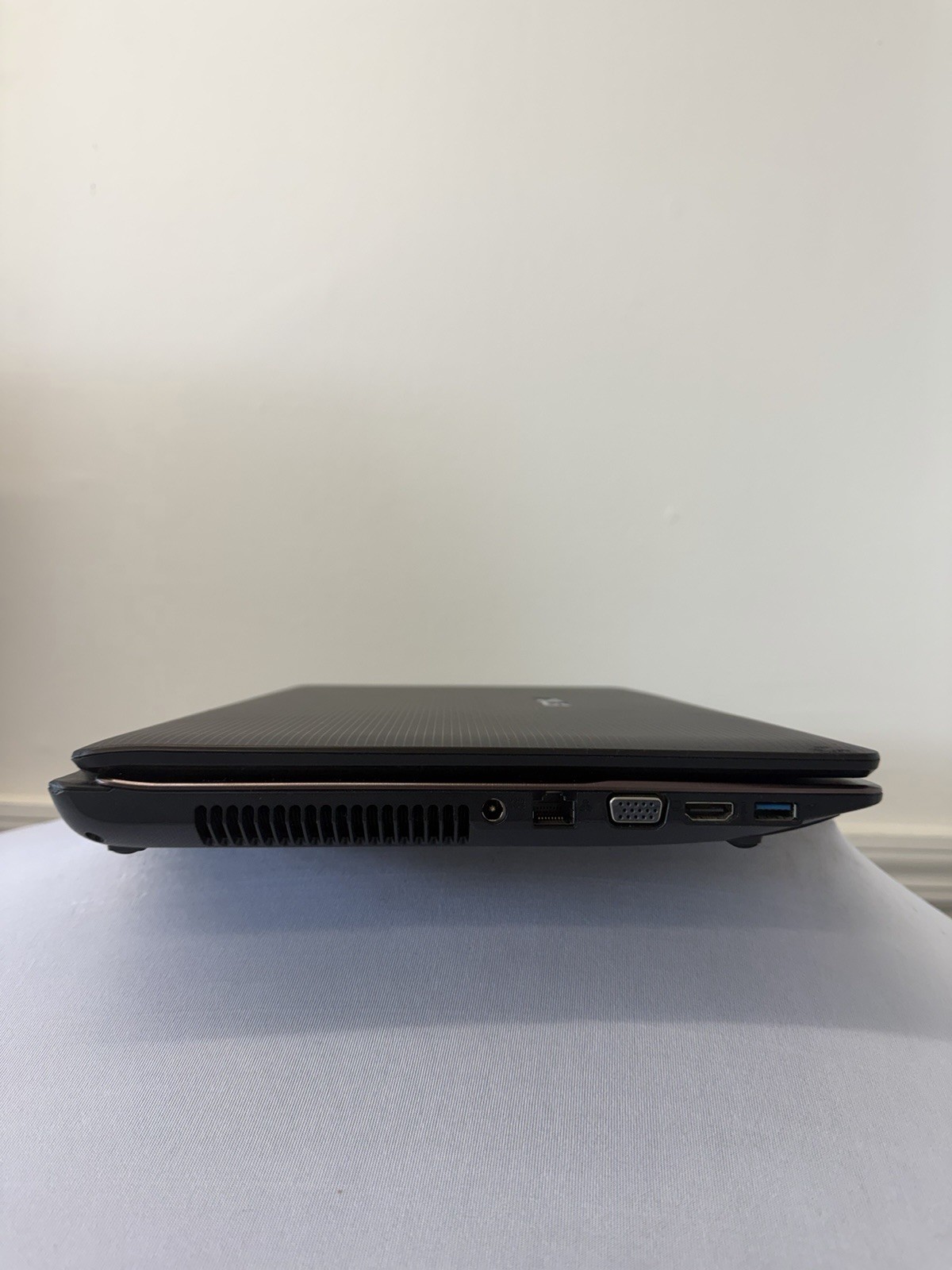 Asus K53E Laptop – Good Screen – Intel i5-2450M – Read Des