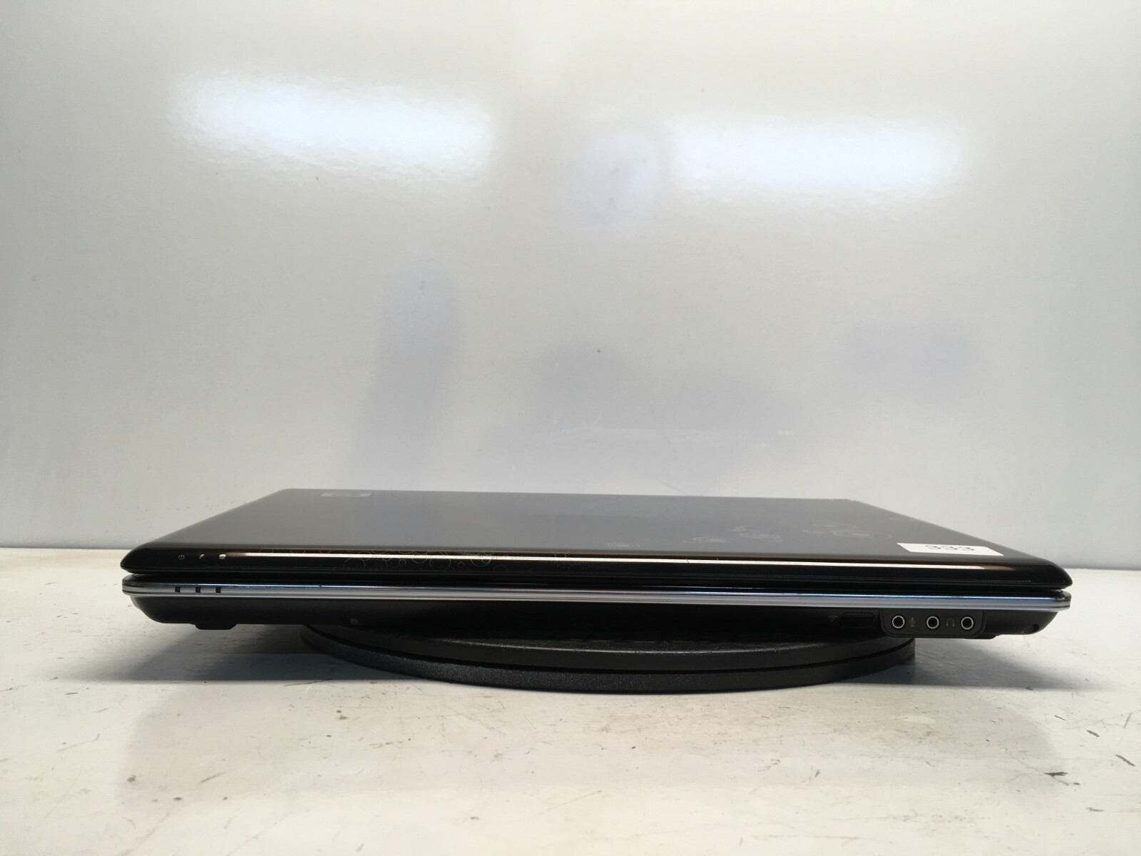 HP Pavilion DV6-1200 Intel Core 2 Duo T6500 2.1GHz 4 GB NO HDD No Batt
