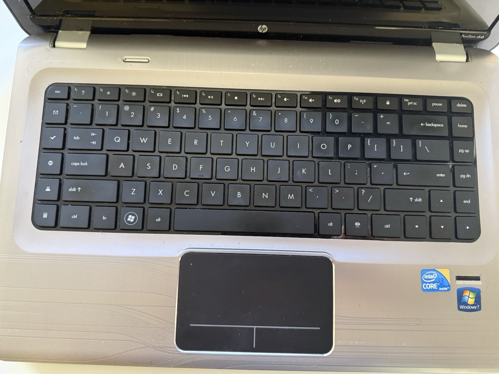 HP Pavilion DV6-3230US 15.6″ – i3-370M@2.4GHz Aluminum Argento Stream Laptop