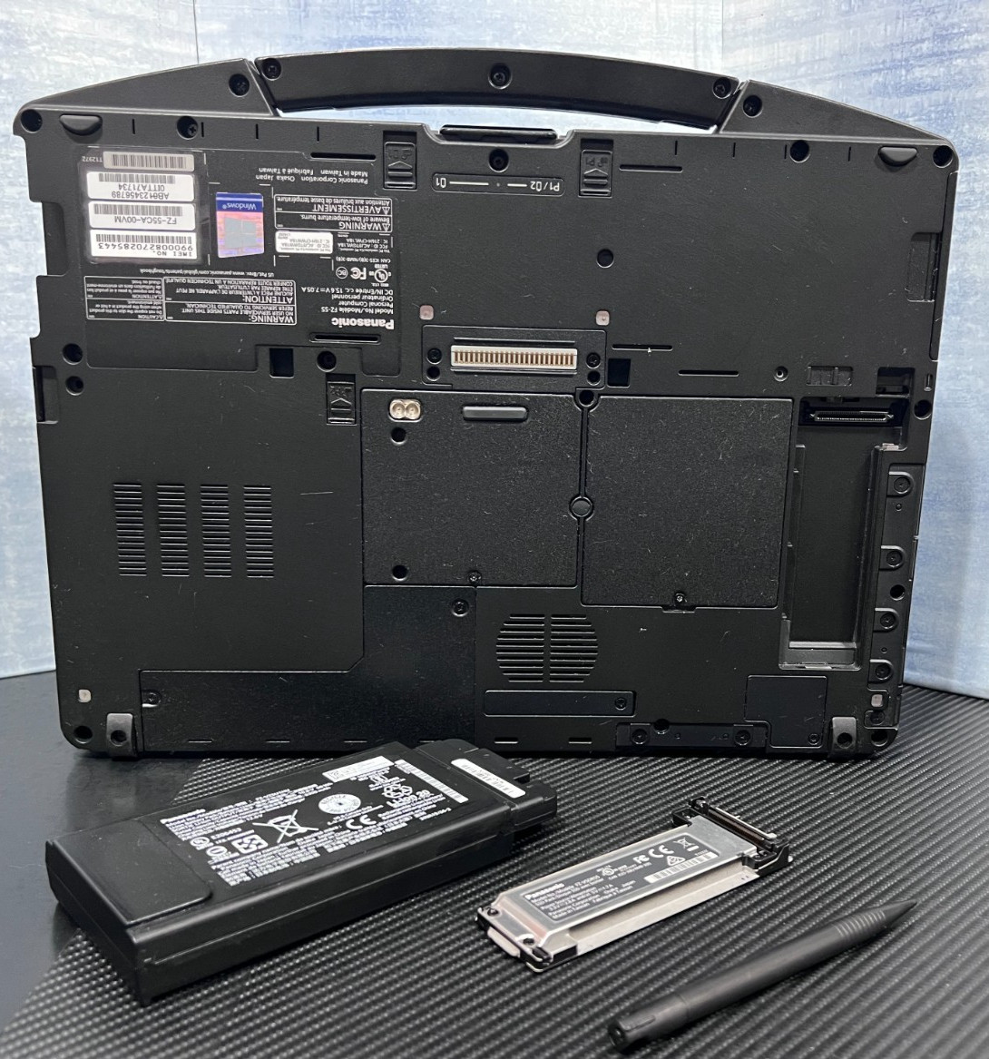 FZ-55CA60CVM, Intel core i7-8665U,512GB SSD,16GB Mem, Touch, HDMI, 4G LTE, GPS,