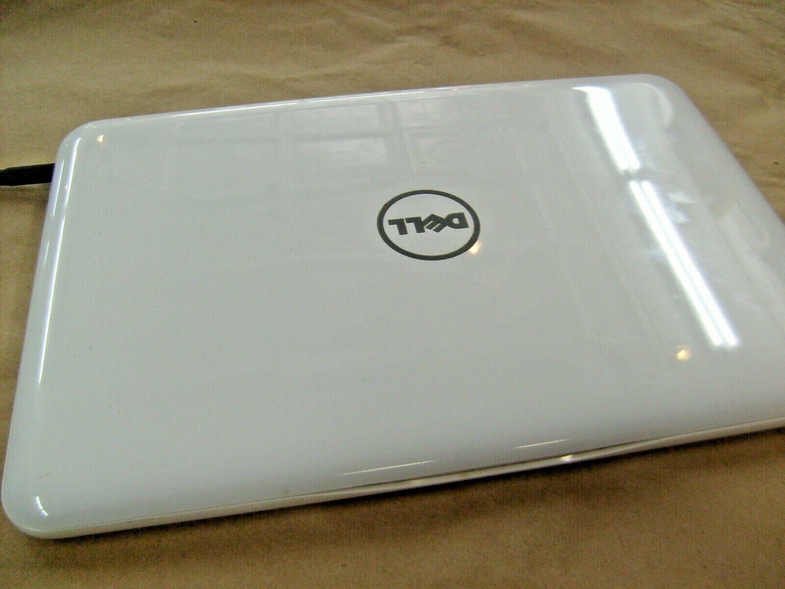 Dell Inspiron P24T ( NEEDS OPERATING SYSTEM ) – AS IS – works w/ charger !!