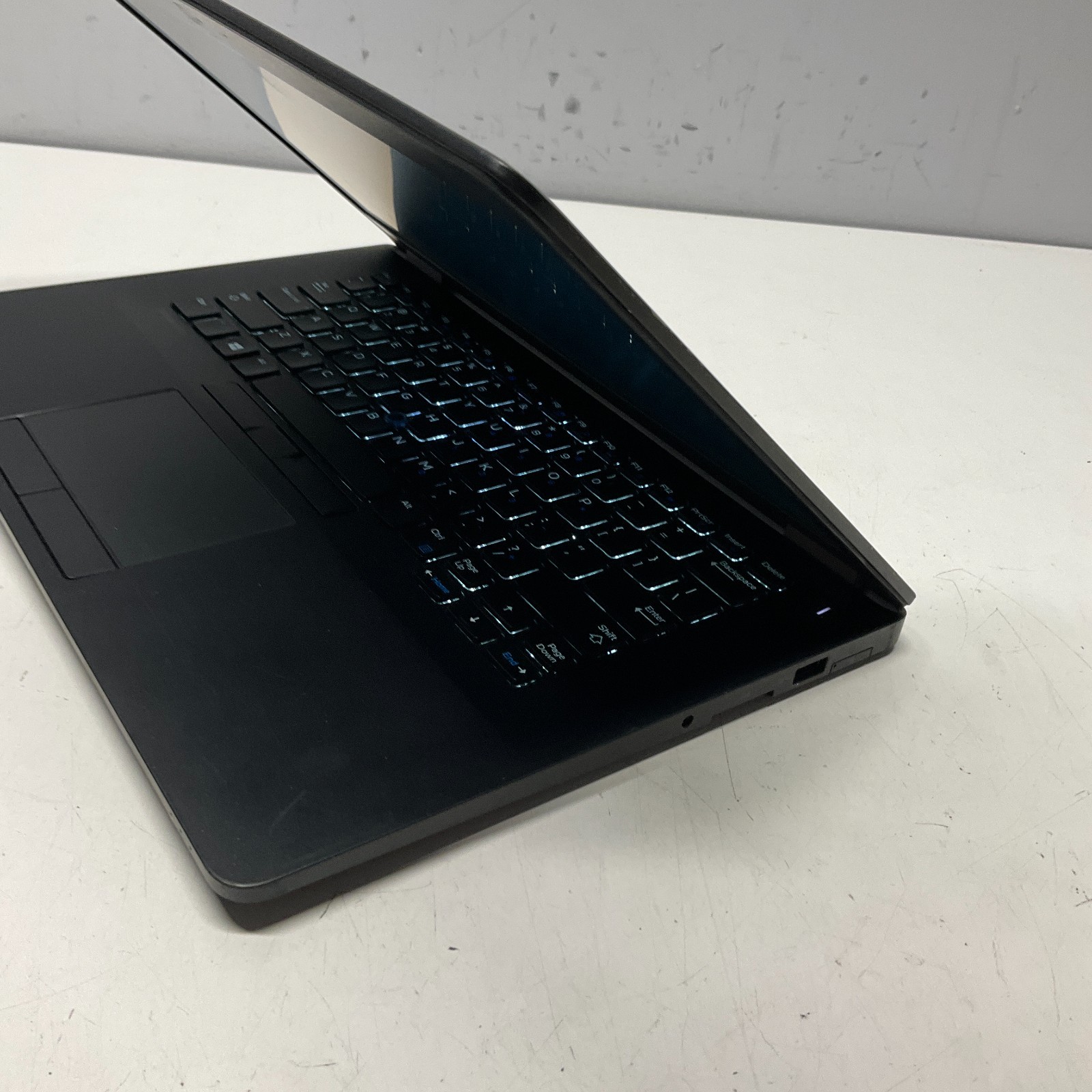 Dell Latitude E7470 Intel i5-6300U 2.4GHz 8GB 64GB SSD Windows 10 Pro Laptop!