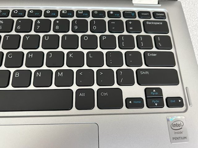 Dell Inspiron 11 3157 Intel Pentium N3530 2.16GHz, 4GB RAM, 250GB SSD, WIN 10