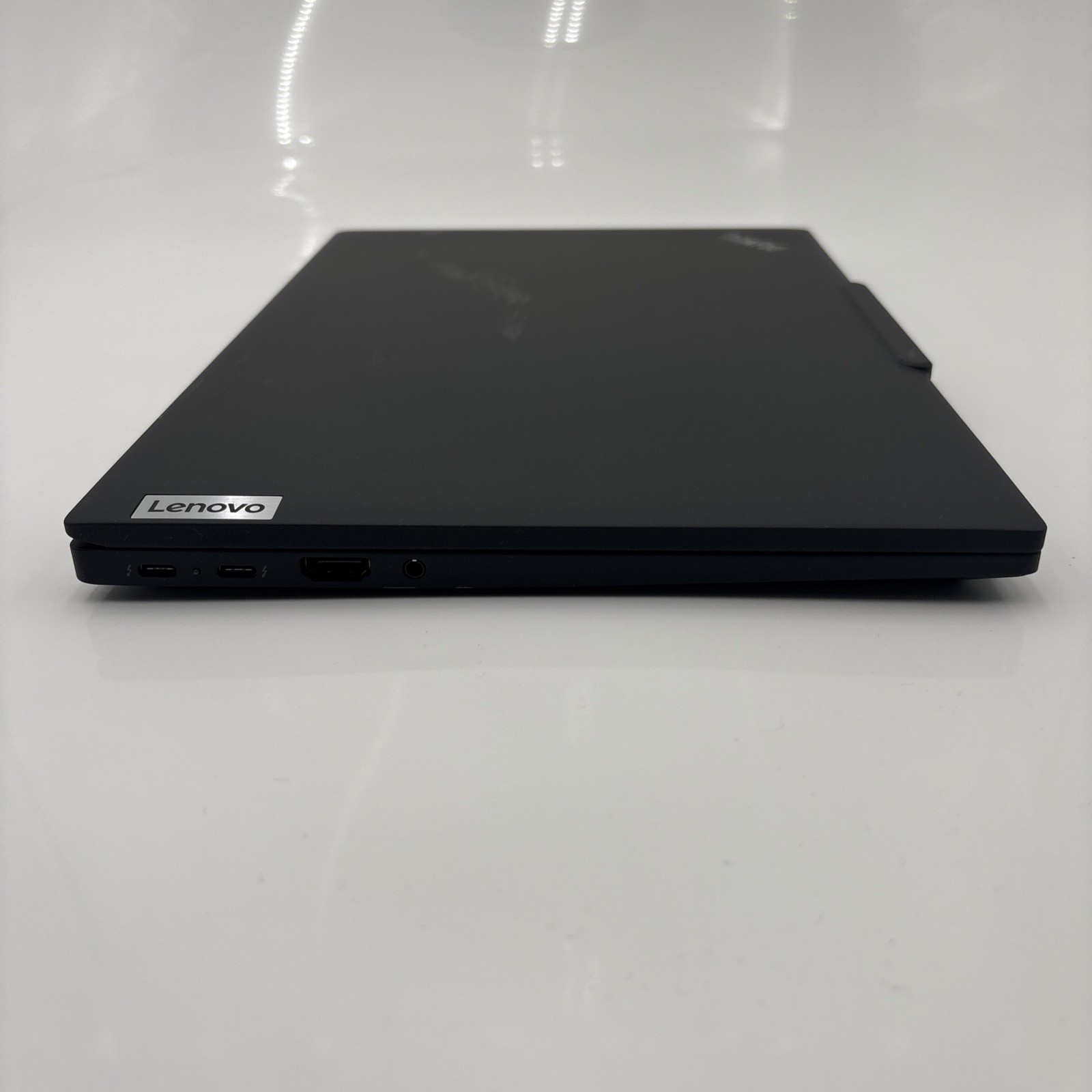Lenovo T14s Gen 6 14″ AMD Ryzen AI 5 Pro 340 Processor 32GB RAM/512GB SSD Black