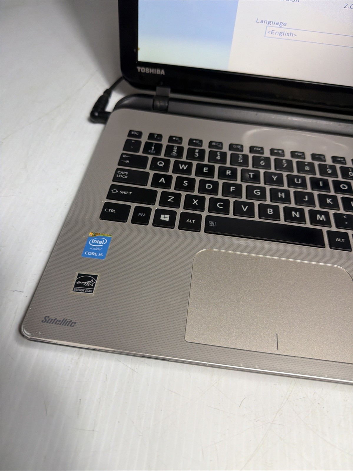 Toshiba Satellite L55 15″ Laptop i5-4210u 8gb Ram No Drives Boots Bios