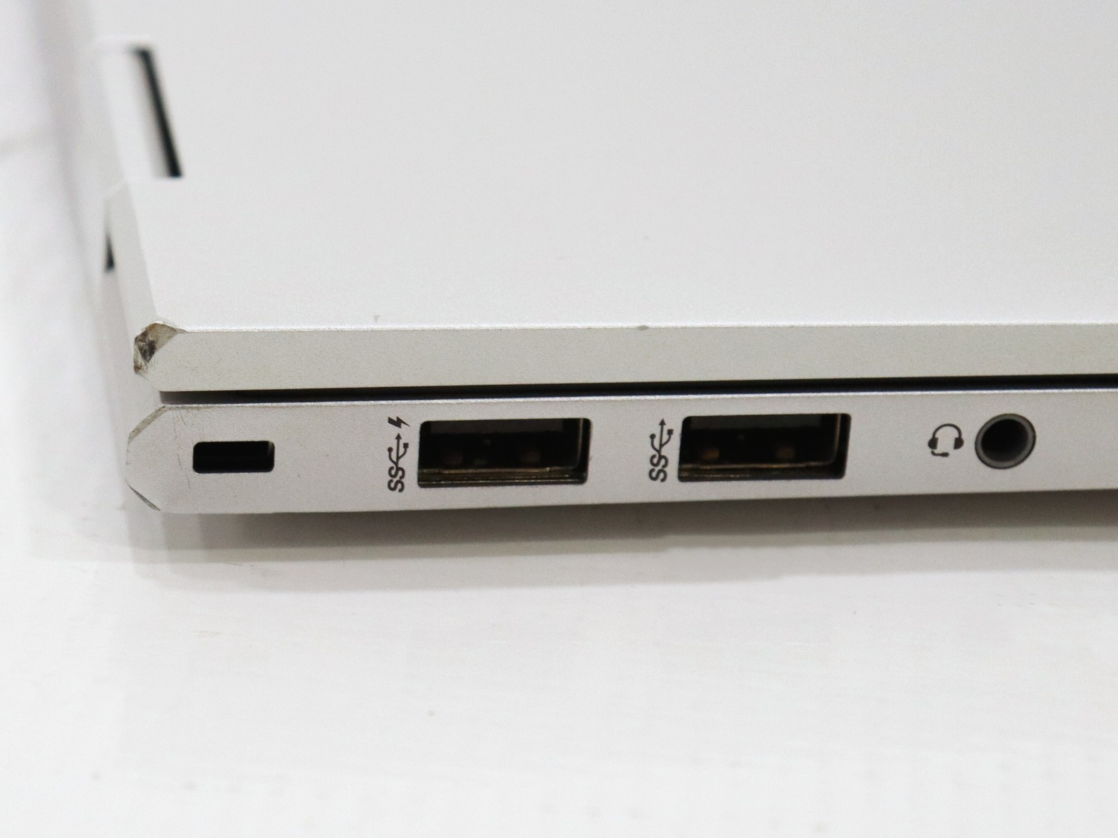 HP EliteBook x360 830 G8 13.3″ Touch i7-1185G7 32GB 500GB NVMe Win 11 Pro – Read