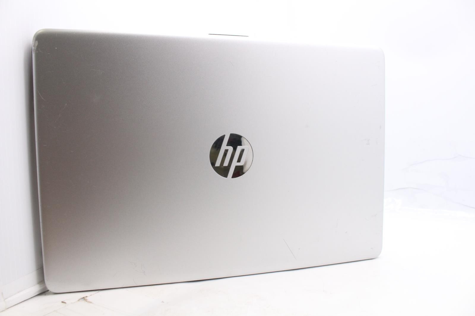HP 15-ef1038nr 15.6″ Laptop Athlon Gold 3150U 4GB RAM 256GB SSD Win 11