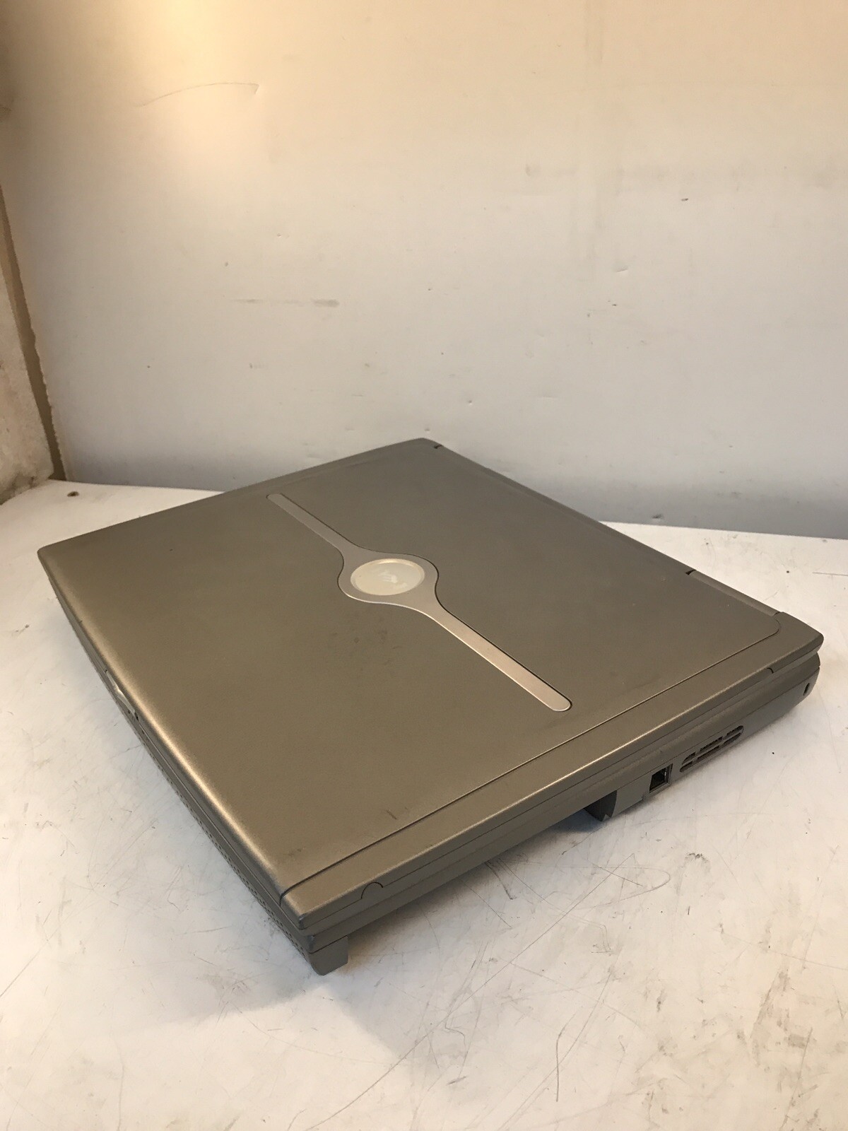 Dell Inspiron 1150 Laptop PP08L 1GB Ram No HDD Boots BIOS Bad screen