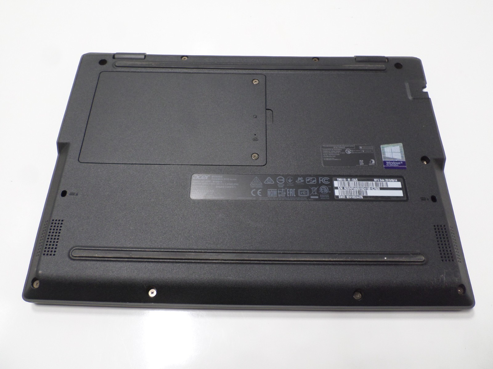 Acer TravelMate B118-M , N4000 4GB Ram No SSD No Charger