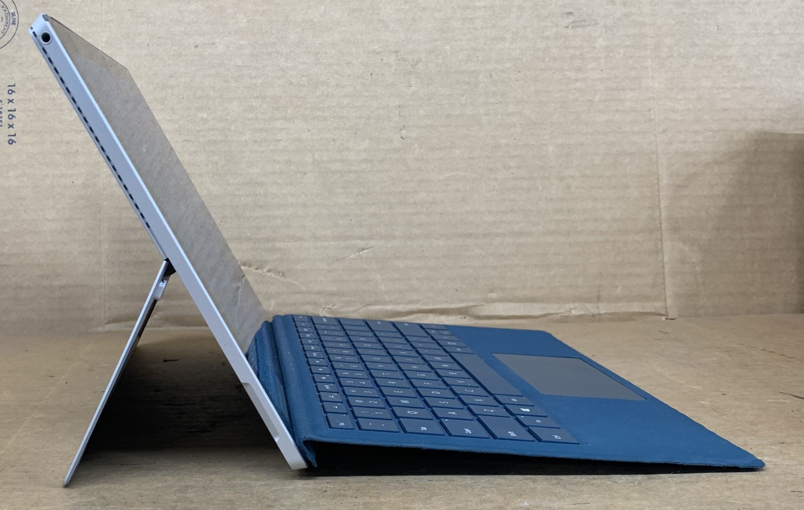 Microsoft Surface Pro 4 1724 Intel Core i5-6300U 8GB DDR4 RAM 256GB SSD *READ*