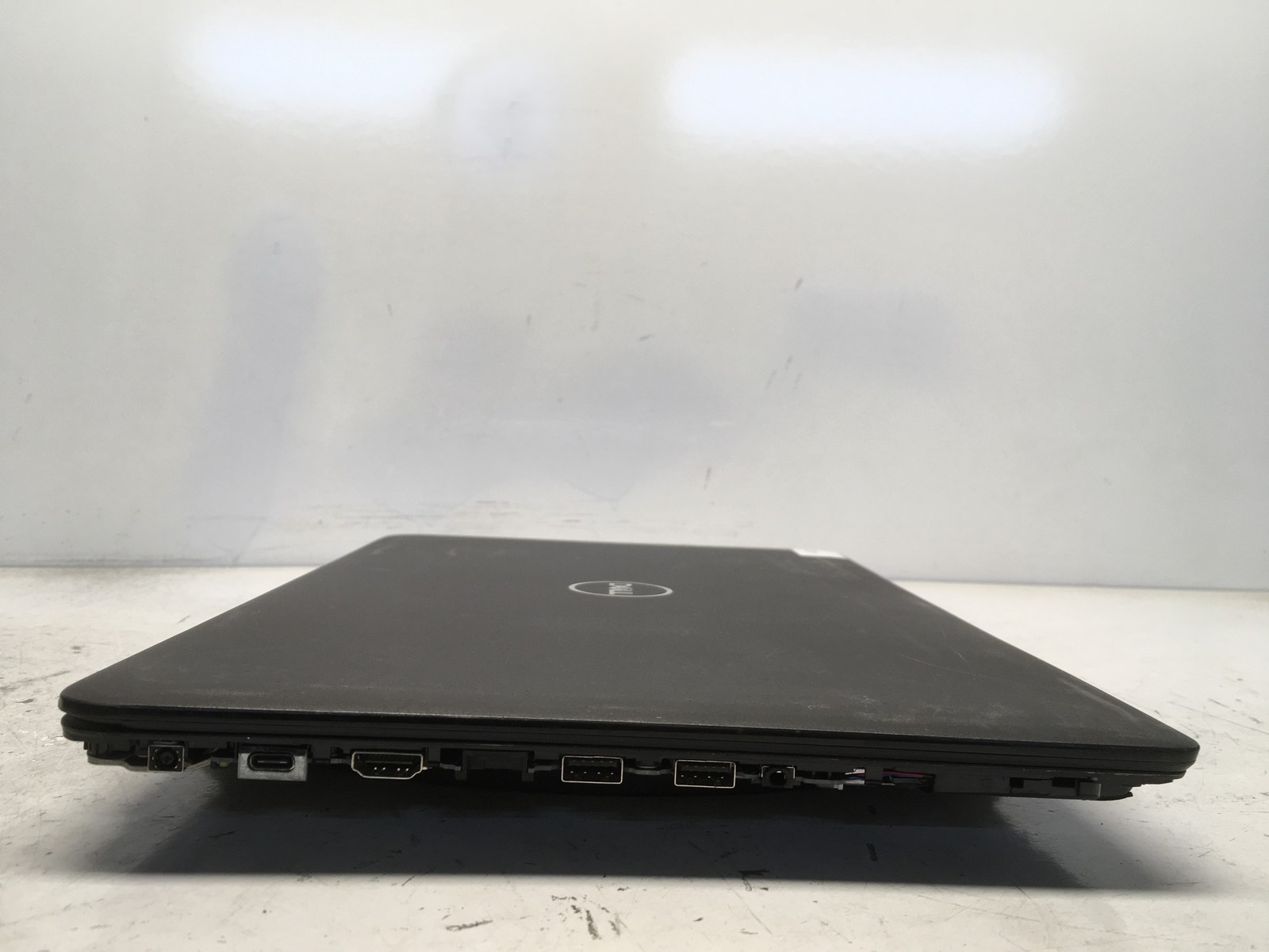Dell Latitude 3500 Intel Core i5-8265u No RAM NO HDD No Batt