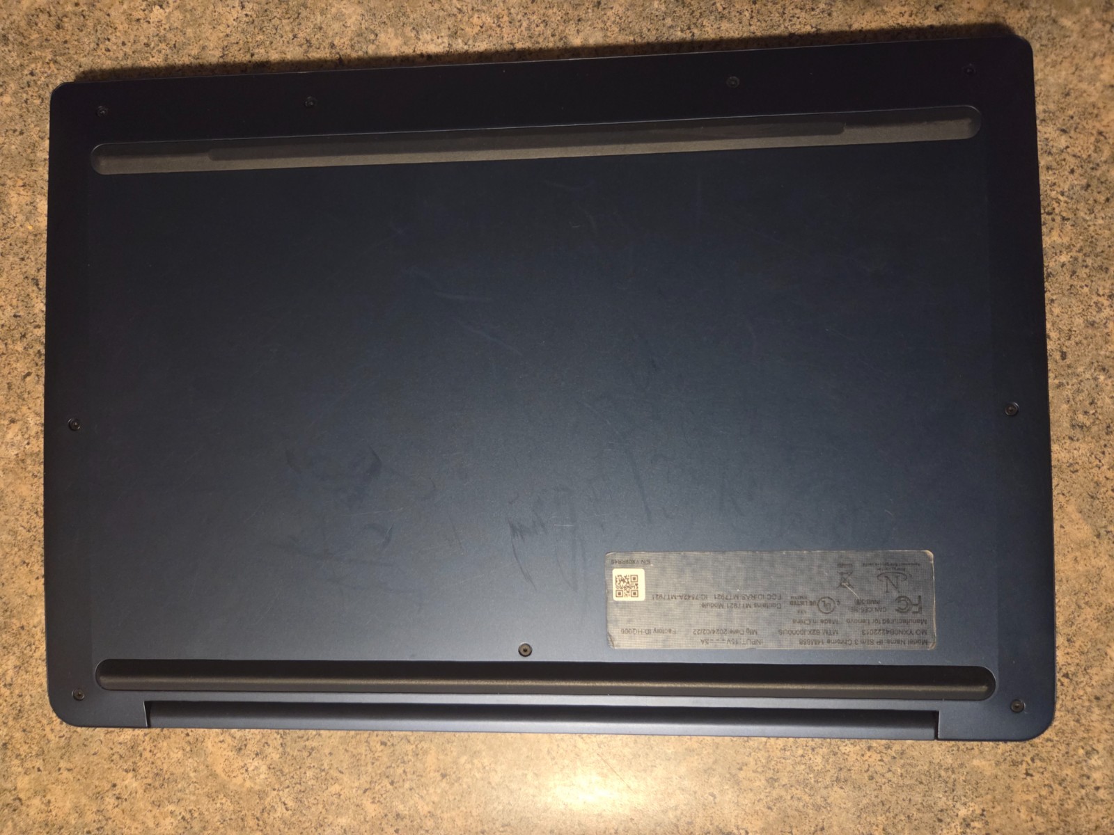 Lenovo Slim 3 Chromebook 14″ Touch (64GB eMMC, MediaTek Kompanio 500 Series,…