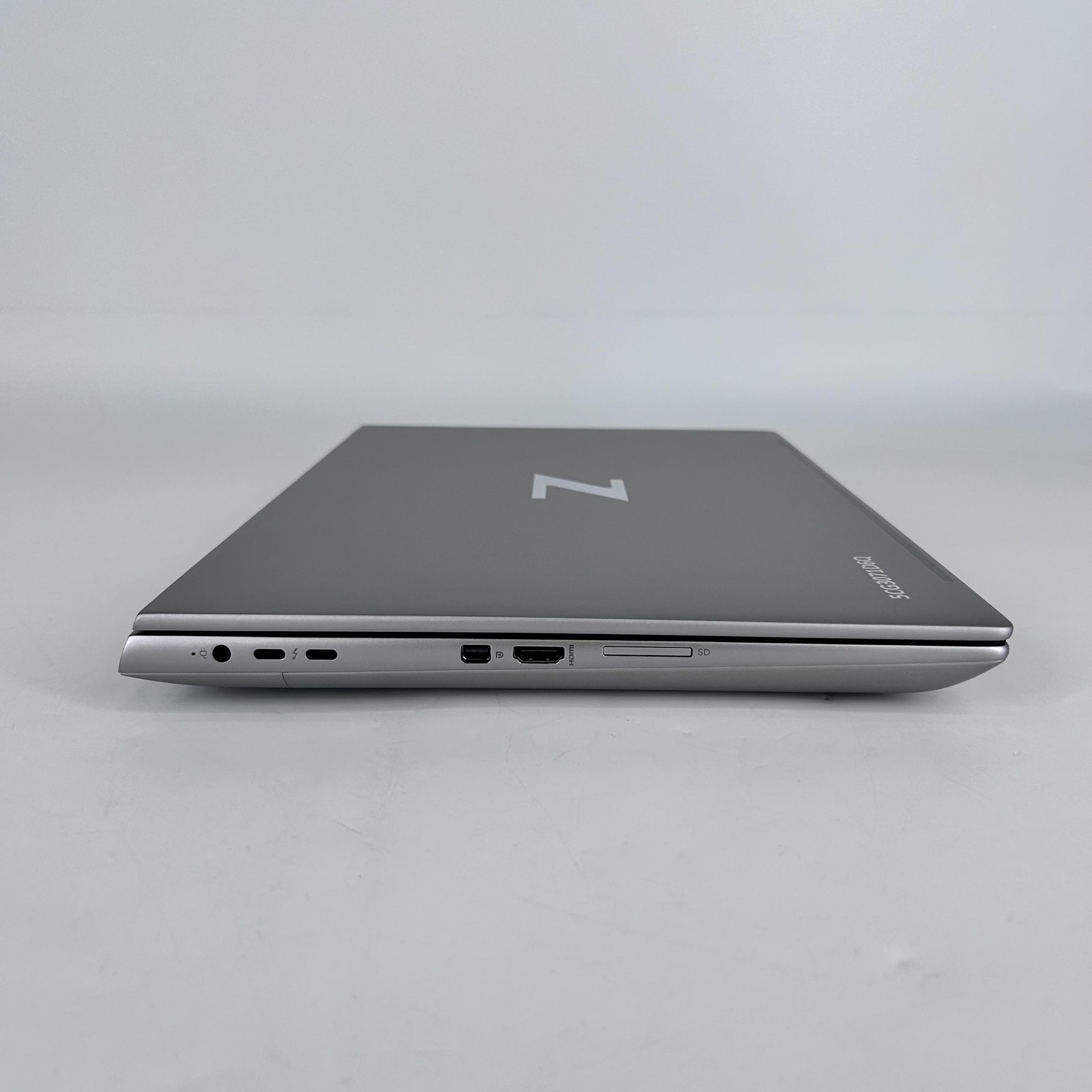 HP ZBook Fury 16 G9 FHD+ 2.1 GHz i7-12850HX 32GB 1TB SSD RTX A2000 Very Good