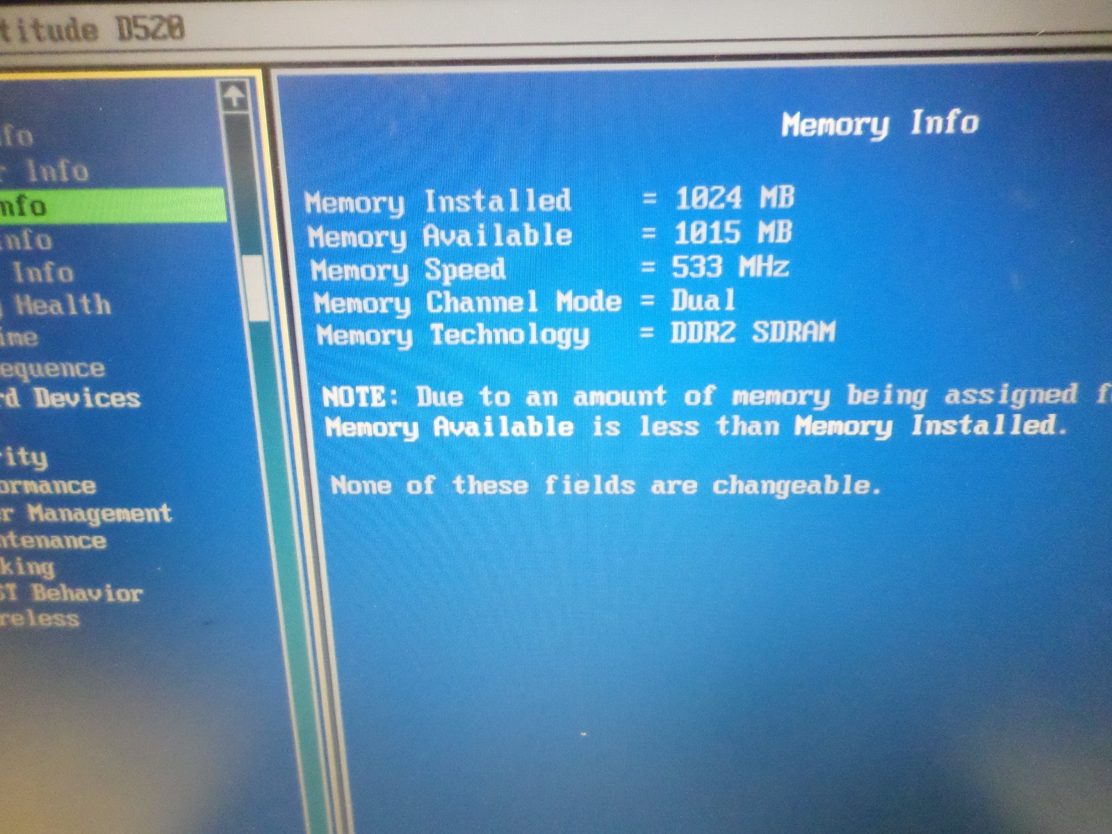 Dell Latitude D520 laptop Core 2 Duo 1.66GHz 1GBRAM 80 GB CD Serial port Wifi