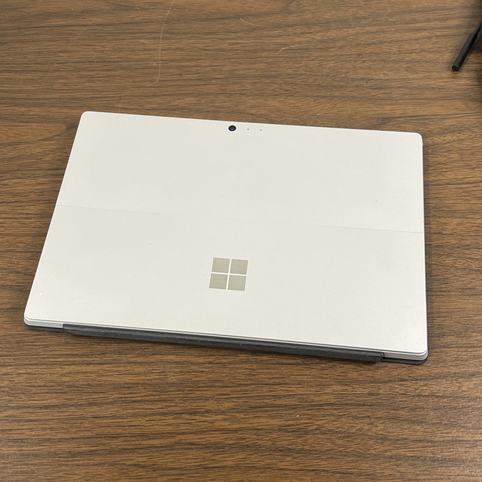 Microsoft Surface Pro 4 1724 i5-6300U 2.40GHz 8GB RAM 256GB Windows 11 Pro *READ