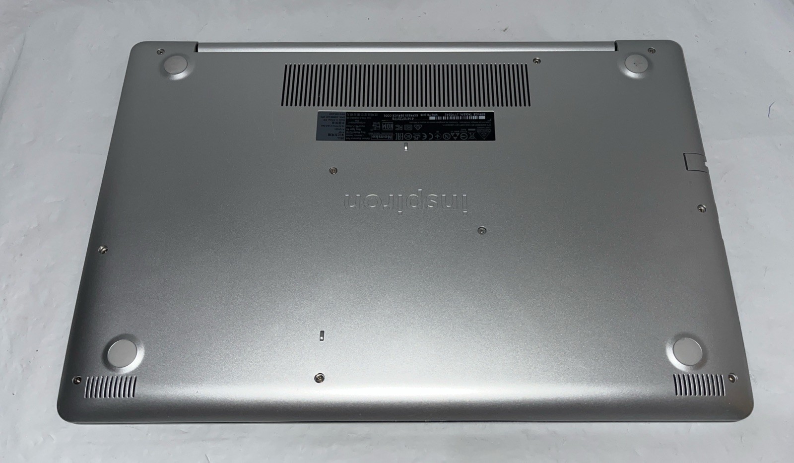 Dell Inspiron 5570 15.6″ i7-8550U@1.80GHz, 8GB RAM, 256GB M2, Win 11 Home *READ*