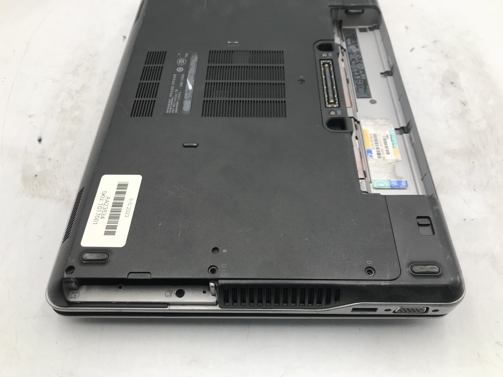 DELL LATITUDE E6440 – FOR PARTS/REPAIR – INTEL I5 4TH GEN – NO RAM -READ DESC-BB