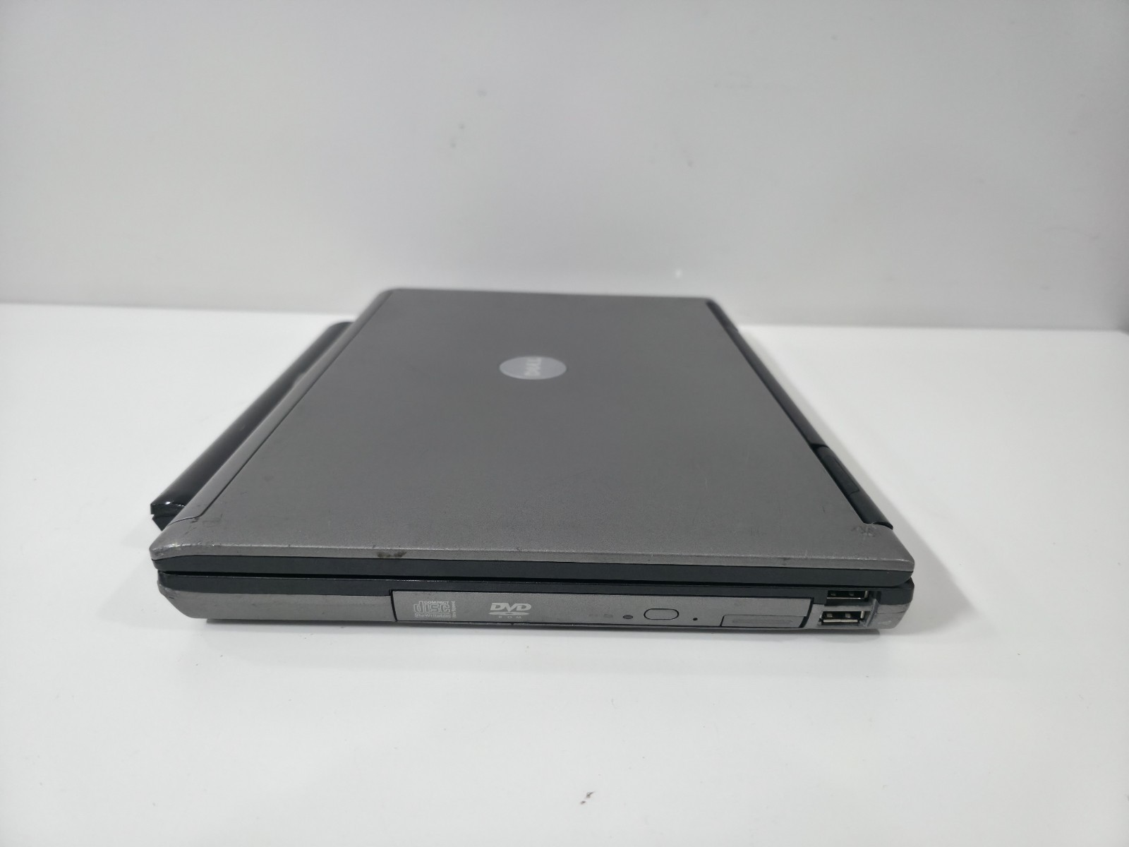 Dell D620 Laptop 2.33ghz 1gb Windows XP Pro WIFI DVD 500GB very fast! RS232 REad