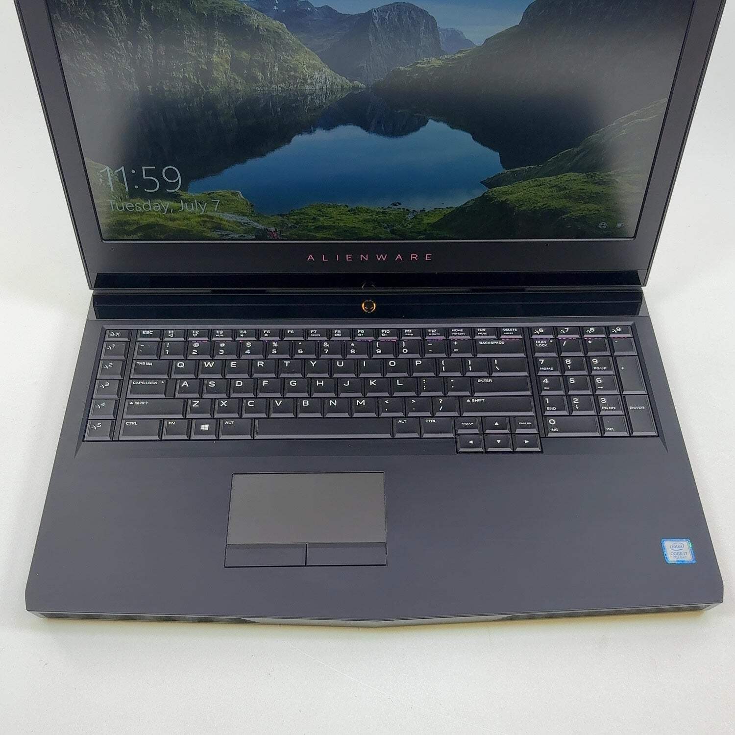 Alienware 17 R4 17.3″ i7-7820HK 2.9GHz 32GB RAM 256GB SSD 1TB HDD