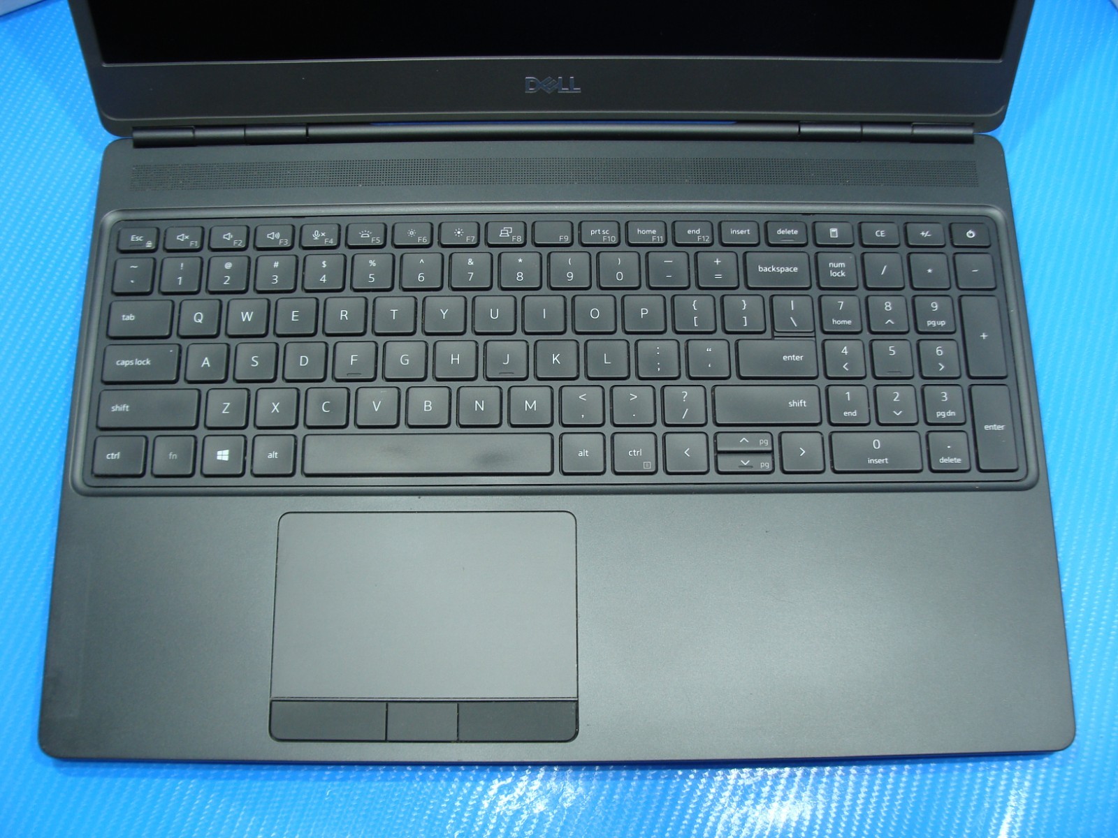 Dell Precision 7560 15.6″FHD xeon W-11955M 2.6Ghz 64GB 512GB W11P RTX A2000 4GB