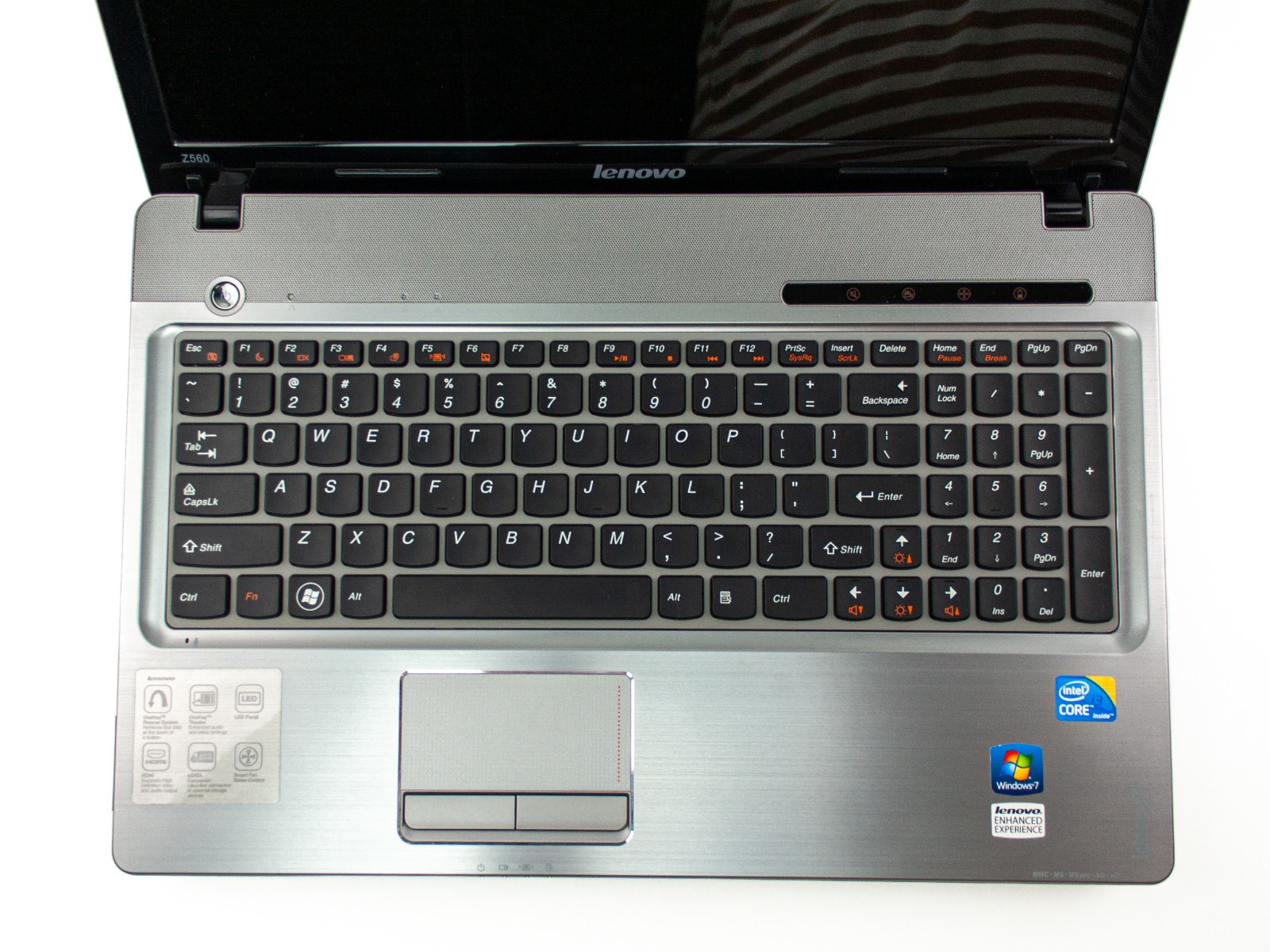 Lenovo IdeaPad Z560 15.6″ Laptop Intel i3 M380/2.53GHz/4 GB RAM/320GB HDD/Win 7