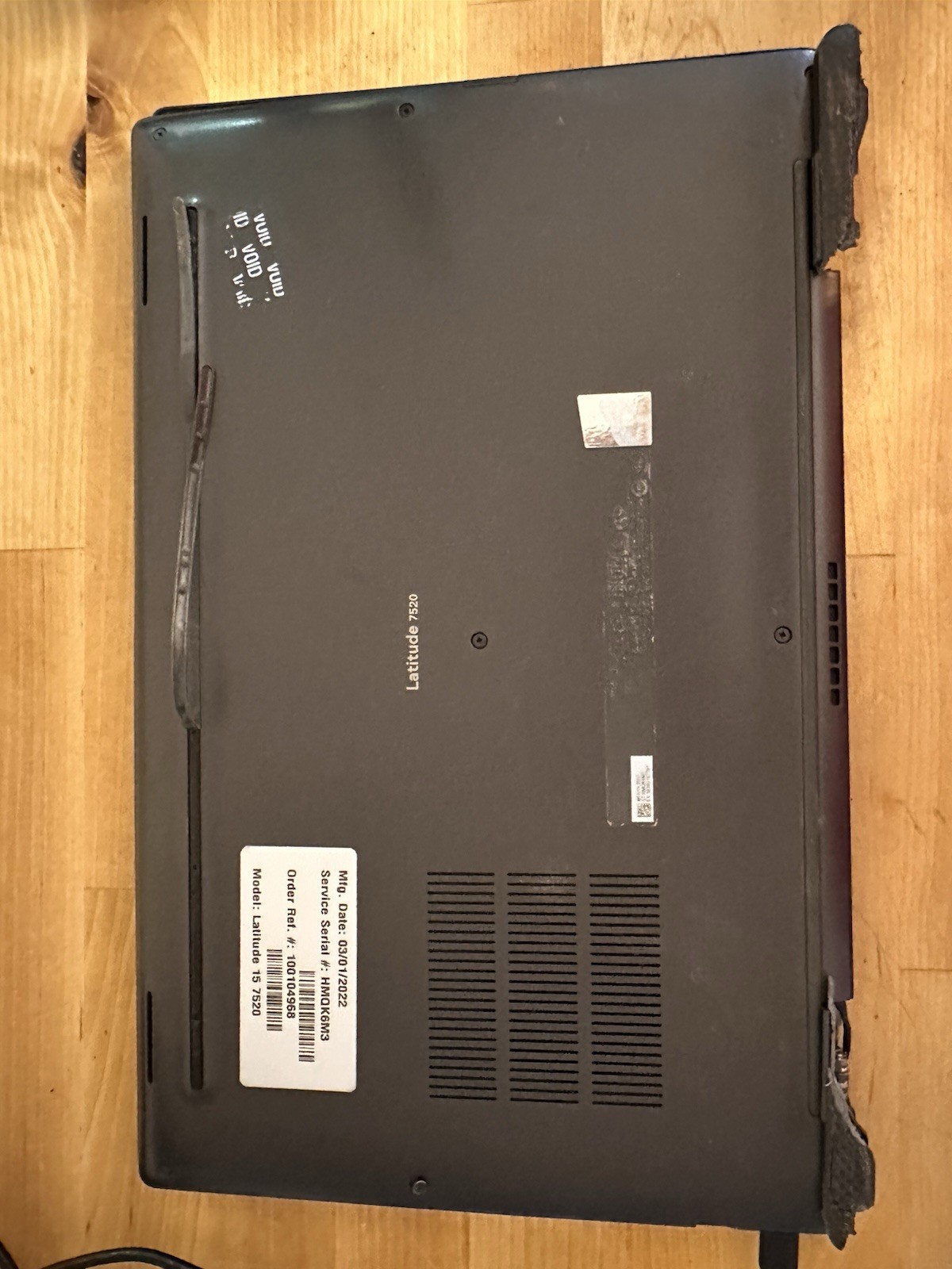 Dell Latitude 7520 Laptop NO POWER Hinge Damage Parts Repair SSD/RAM Unknown