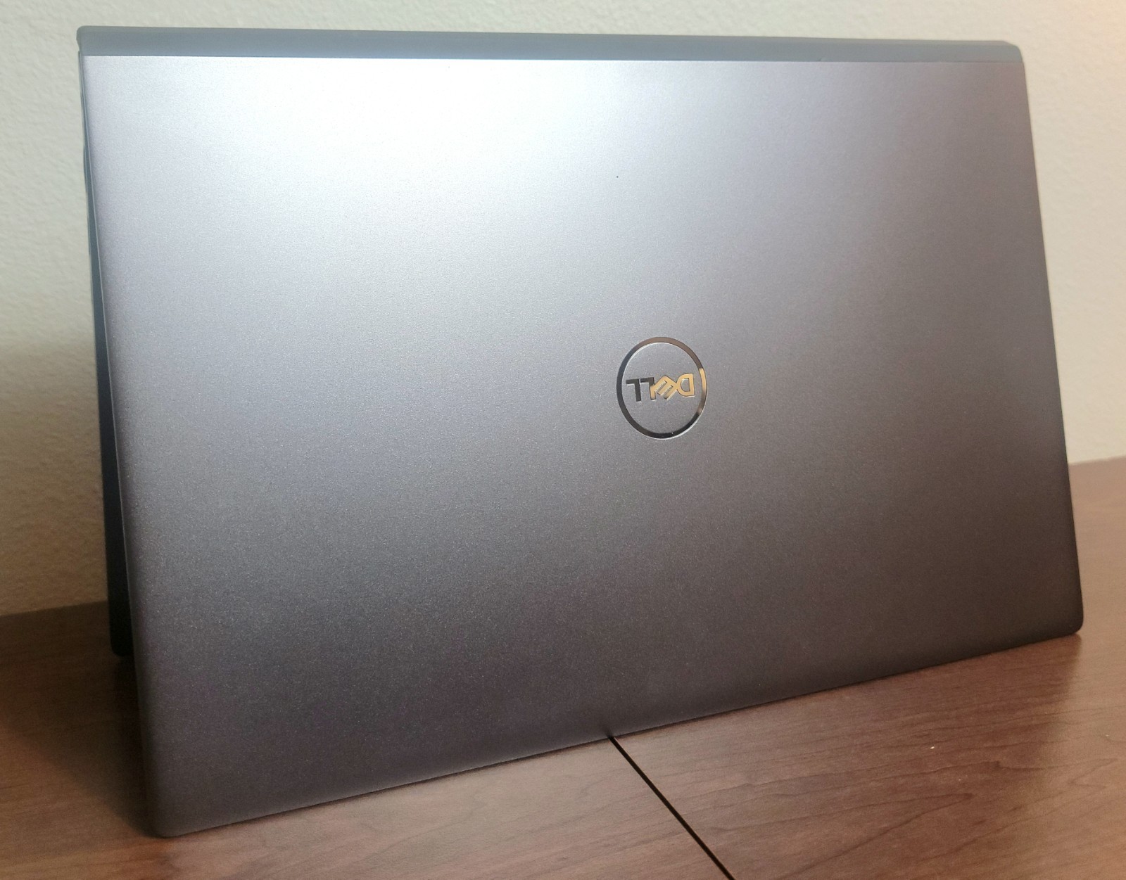 Dell Vostro 5402 14″ i5-1135G7 8GB RAM 256GB SSD Win 11 Pro Used