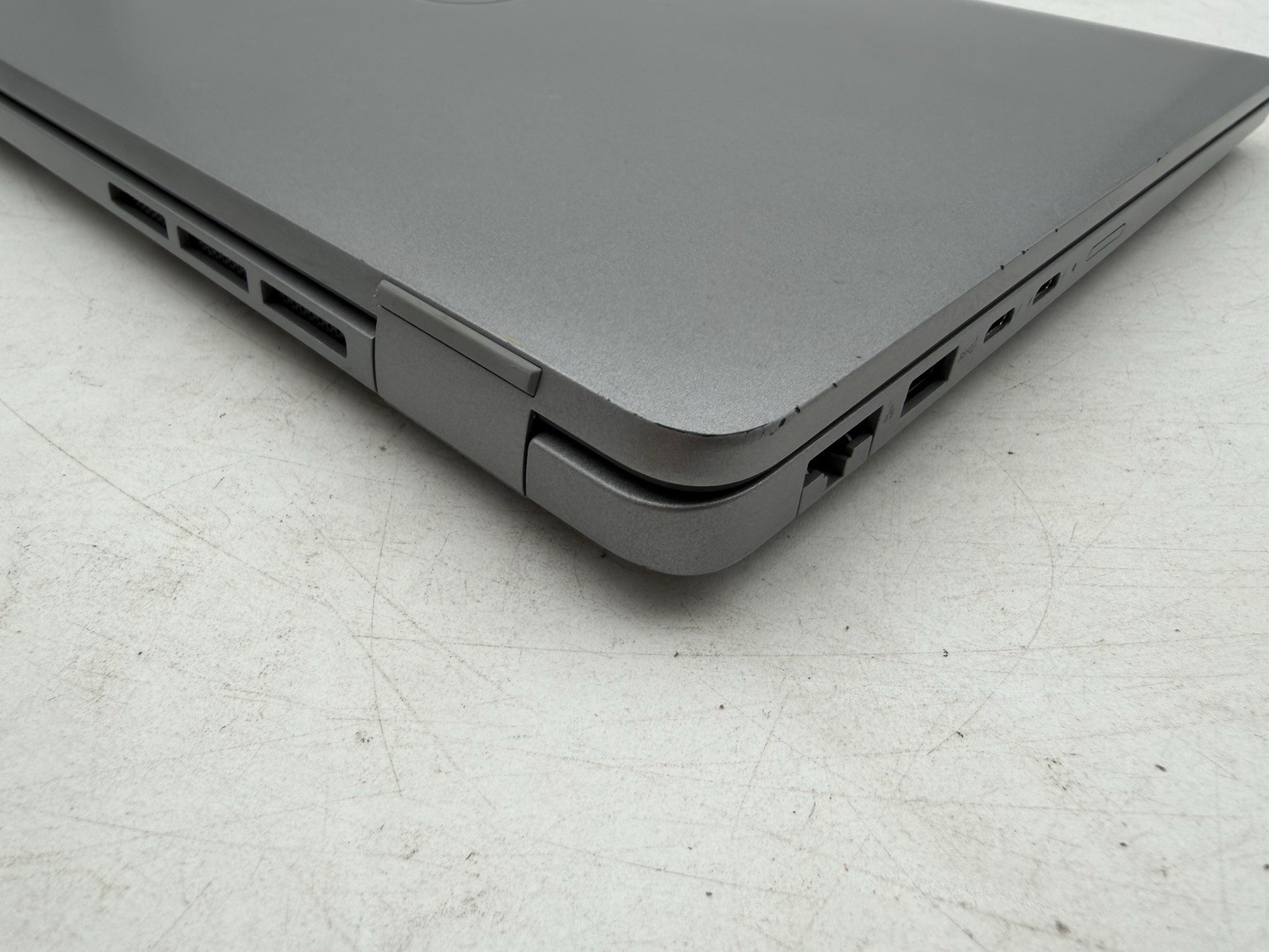 Dell Latitude 5450 Core Ultra 5 135U 2.0GHz NO RAM NO SSD – READ