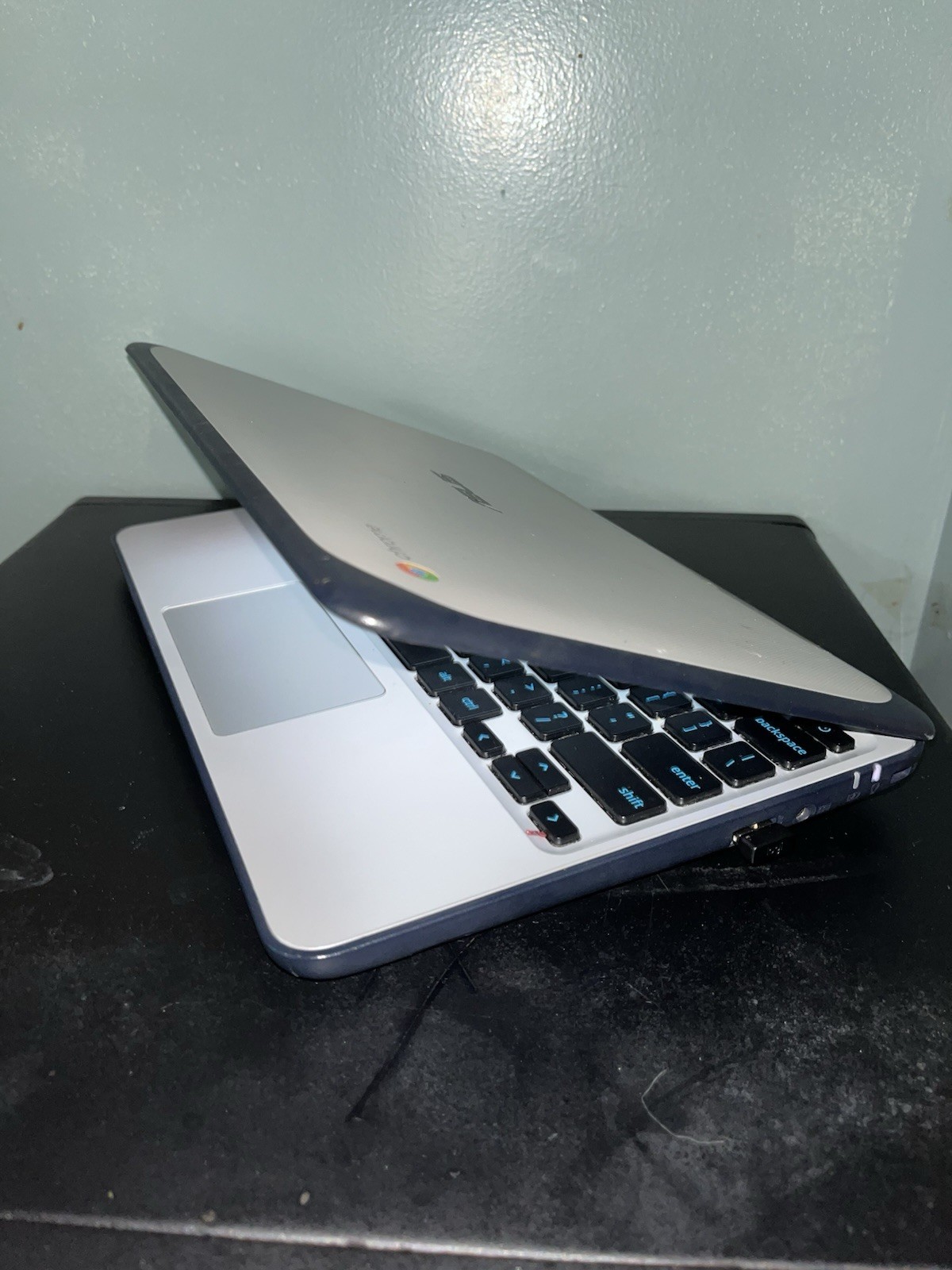 ASUS Chromebook 11.6″ Laptop Chrome OS Built-in Webcam Wi-Fi USB HDMI