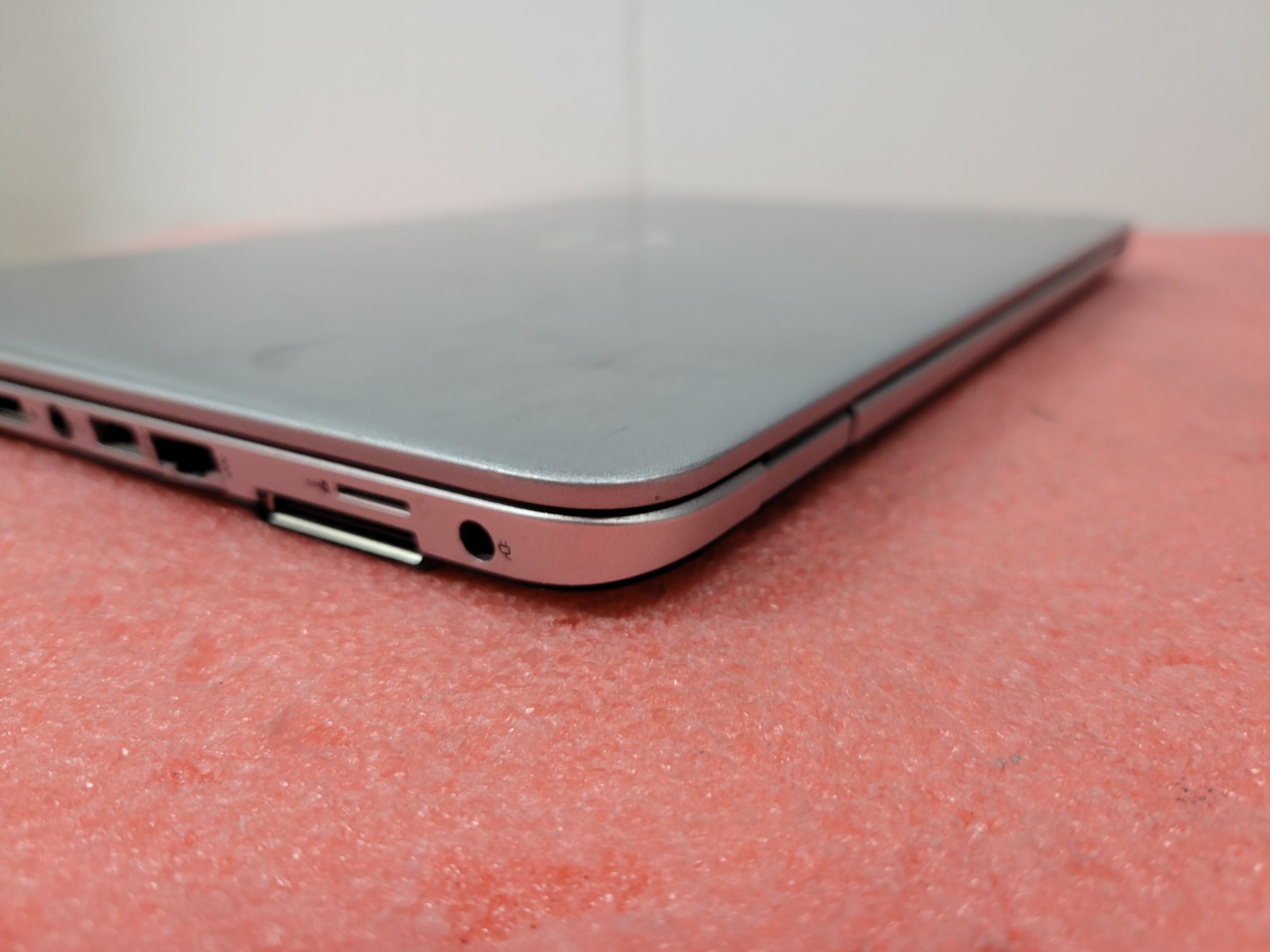 HP EliteBook 840 G3 i5-6200U@2.3GHz 8GB RAM *No HDD/No OS/BIOS* | C920