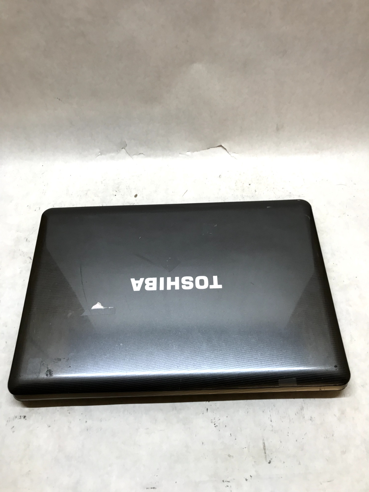 Toshiba Satellite L505D-S5983 15″ Laptop Athlon II M300 2.0GHz 3GB RAM NO HDD DW