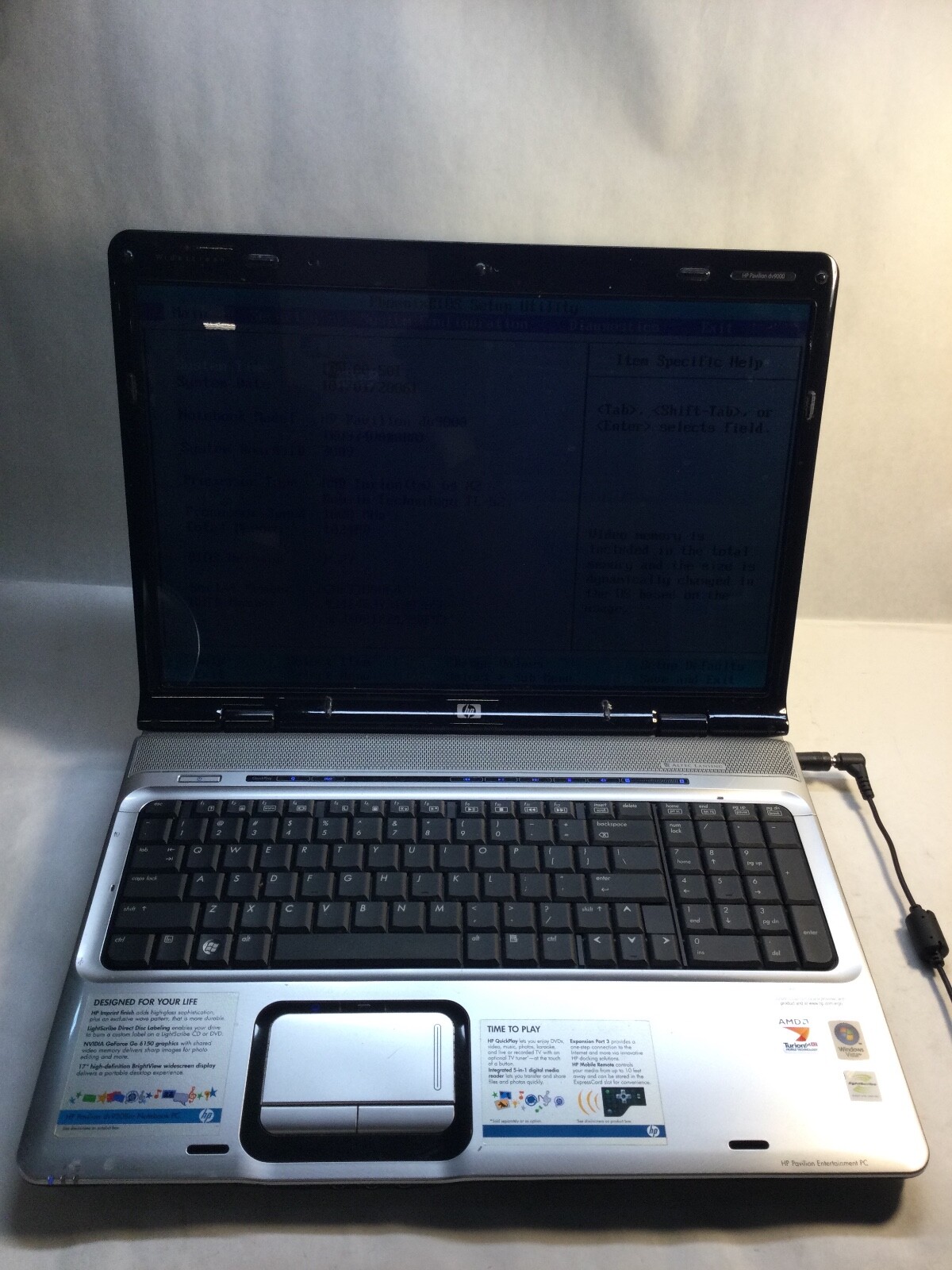 HP Pavilion dv9500 17″ Laptop AMD Turion 64 X2- DIM BACKLIGHT- MZ