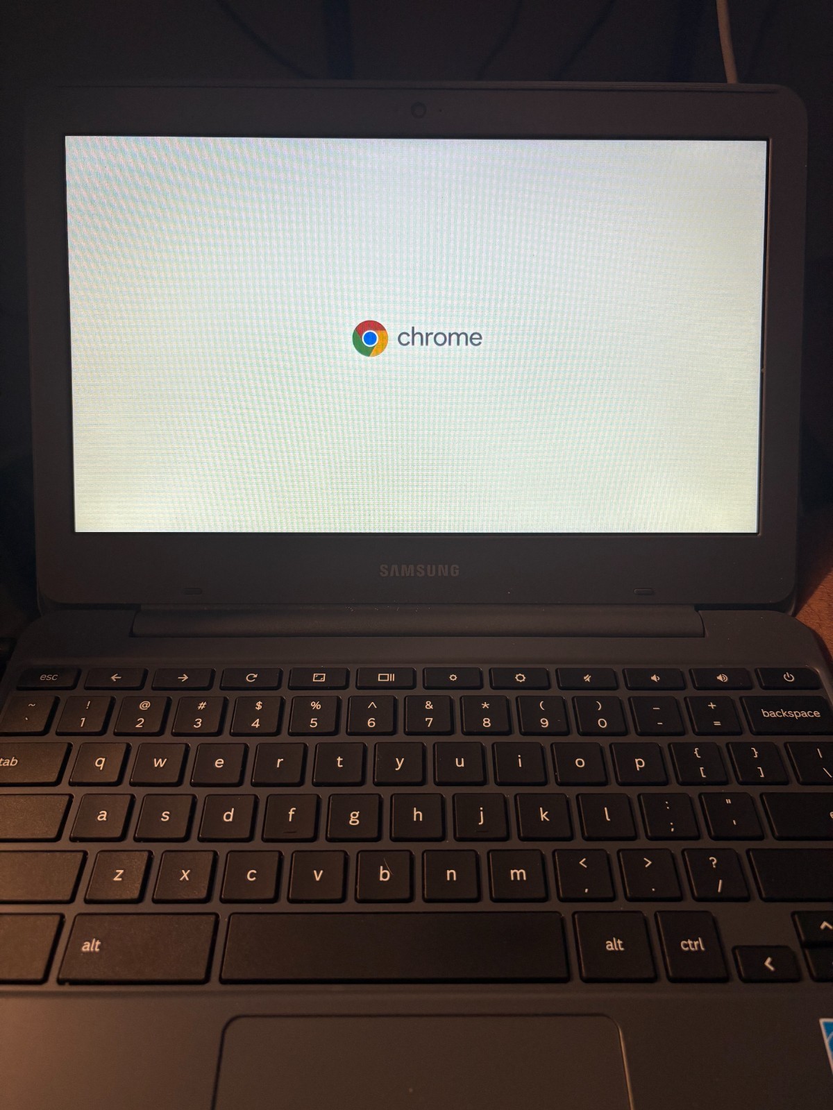 Samsung Chromebook XE501C13-S02US (Comes With Charger!) 32GB (4GB RAM)