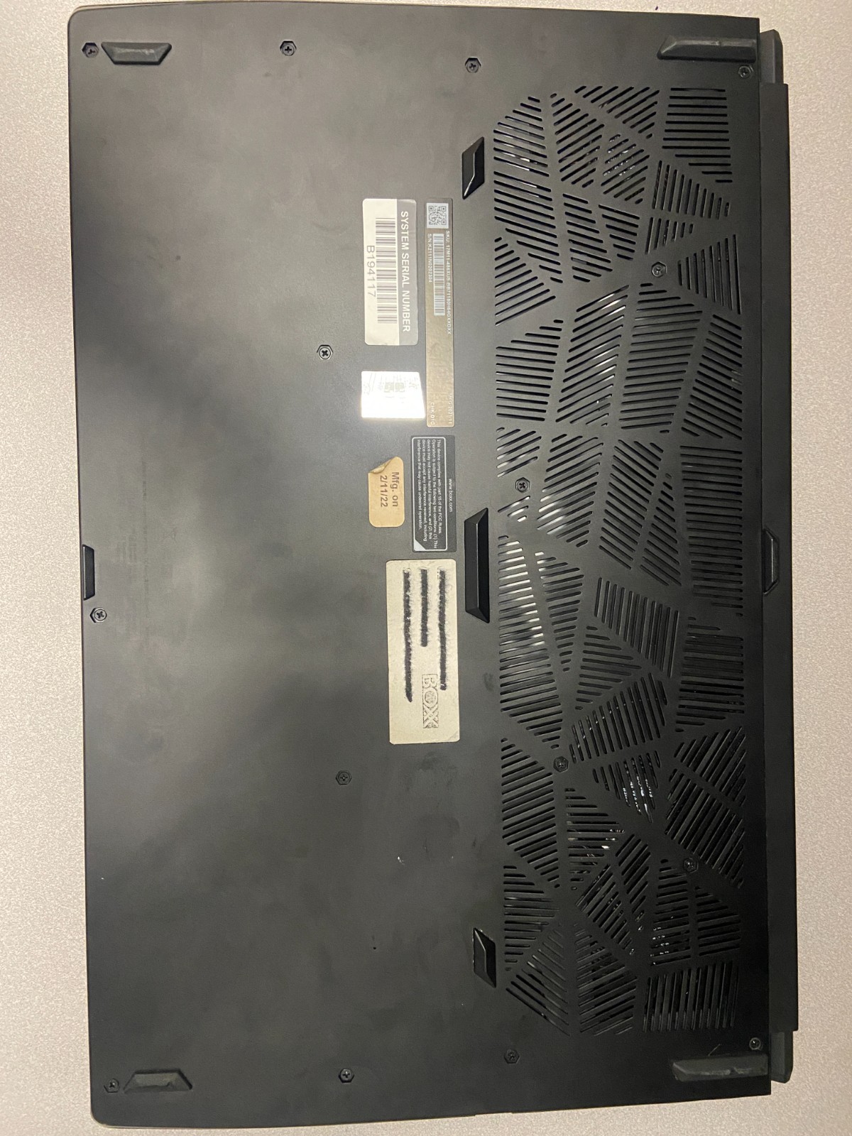 BOXX GoBOXX G2721 17″ i7-11800H 64GB RAM RTX A3000 No SSD As-Is