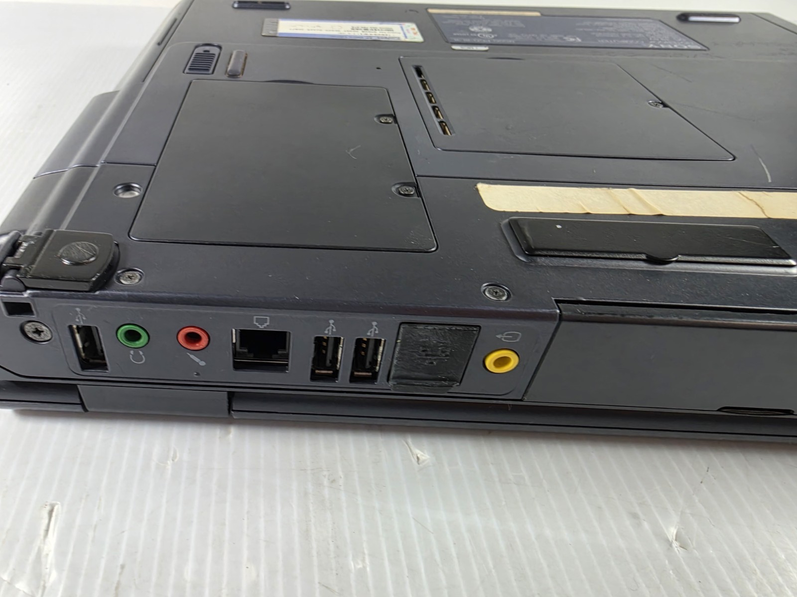 SONY VAIO PCG-GRZ610 PCG-8L3L Pentium IIII DVD Turns On