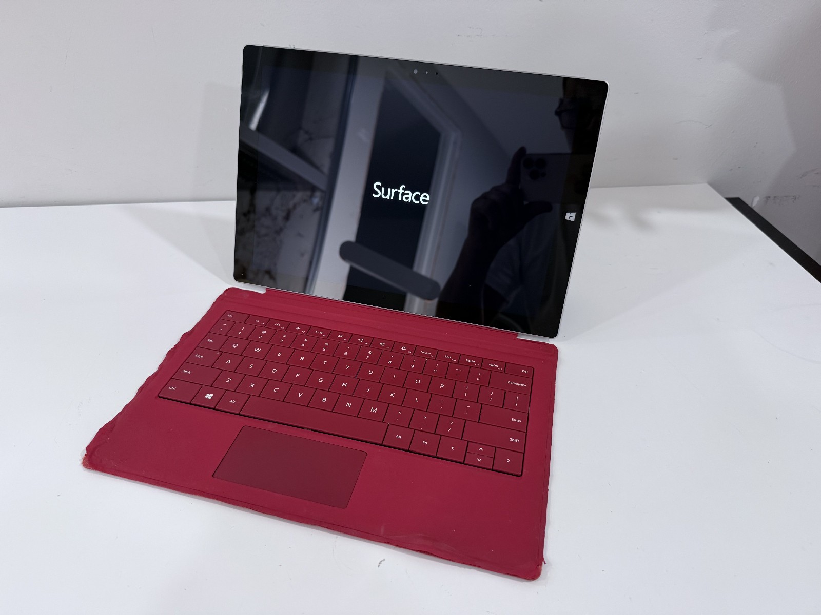 Microsoft Surface Pro 3 i7-4650U CPU @ 1.70GHz 8 GB RAM 512 GB Win 10 Pro