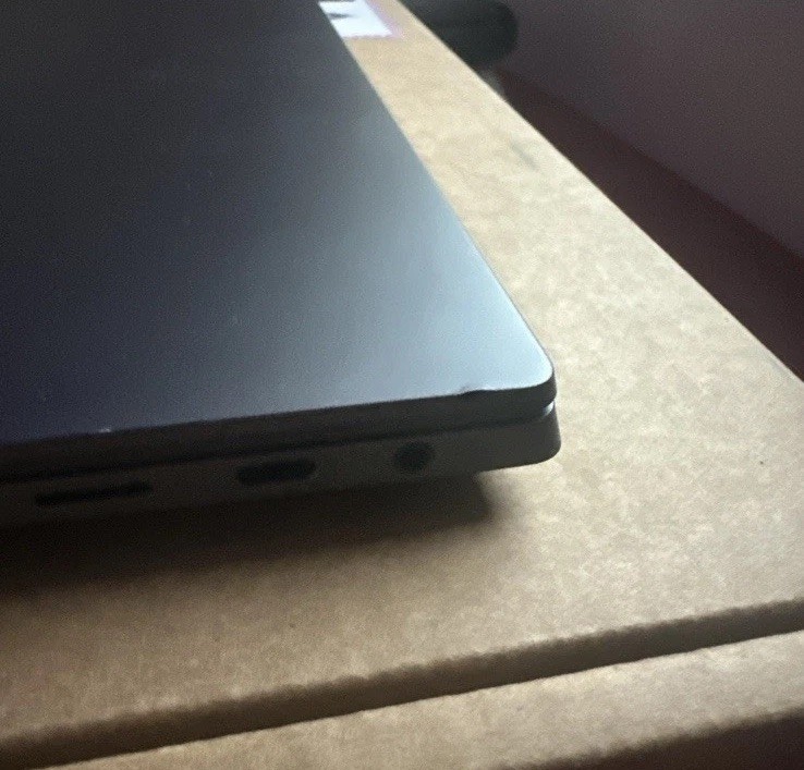 XPS 16 9640 Intel core i7 9750H 32gb ram custom spec 4060 graphics 1tb