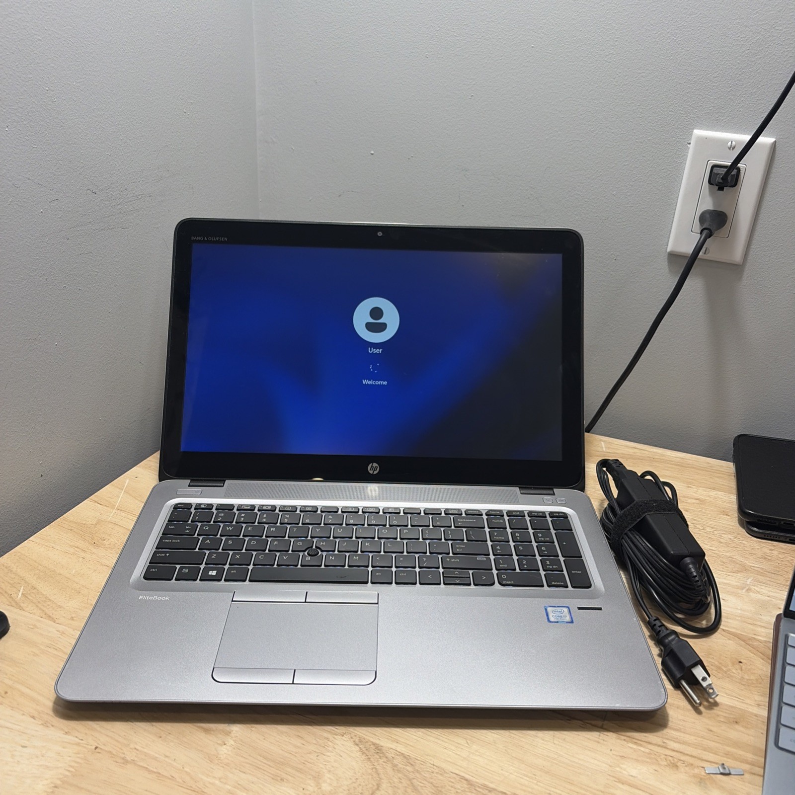 HP Elitebook 850 G4 Core i7-7500U 2.7GHZ 8GB, 256GB SSD, WCam, Touch, W11 Cord