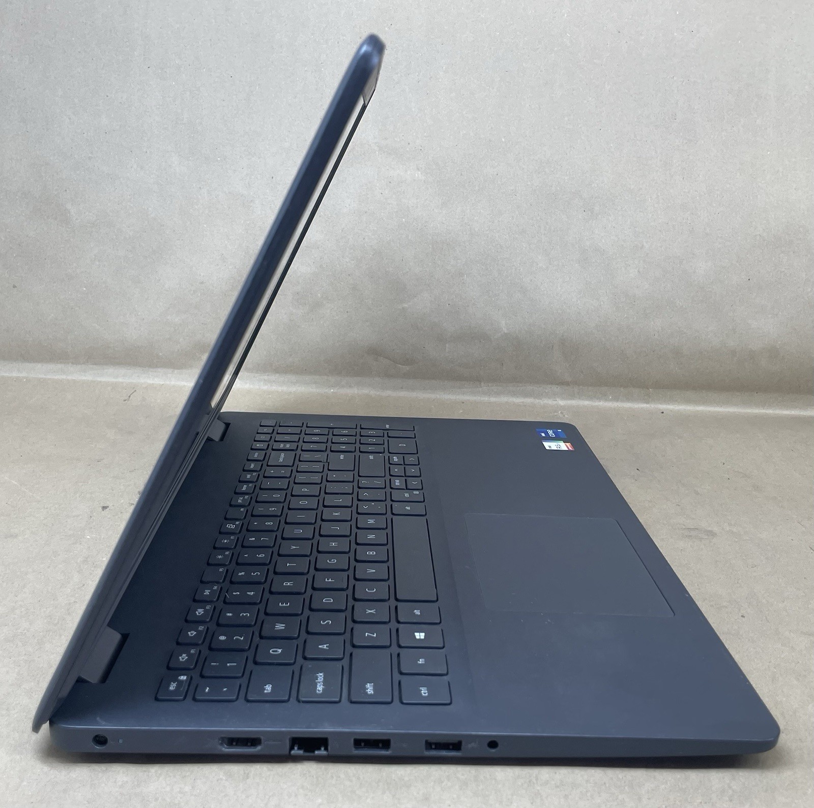 DELL INSPIRON 3501 Intel Core i5-1135G7@2.4GHZ 16GB DDR4 RAM 256GB SSD WIN 11P