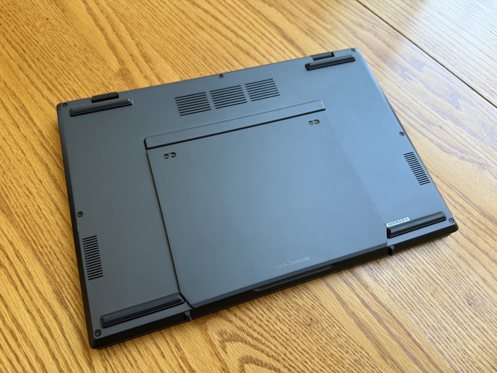 Asus Zenbook Duo 14, Ultra 9-285h, 4TB Evo 990, 32gb Ram, Win 11 Pro, Office ’21