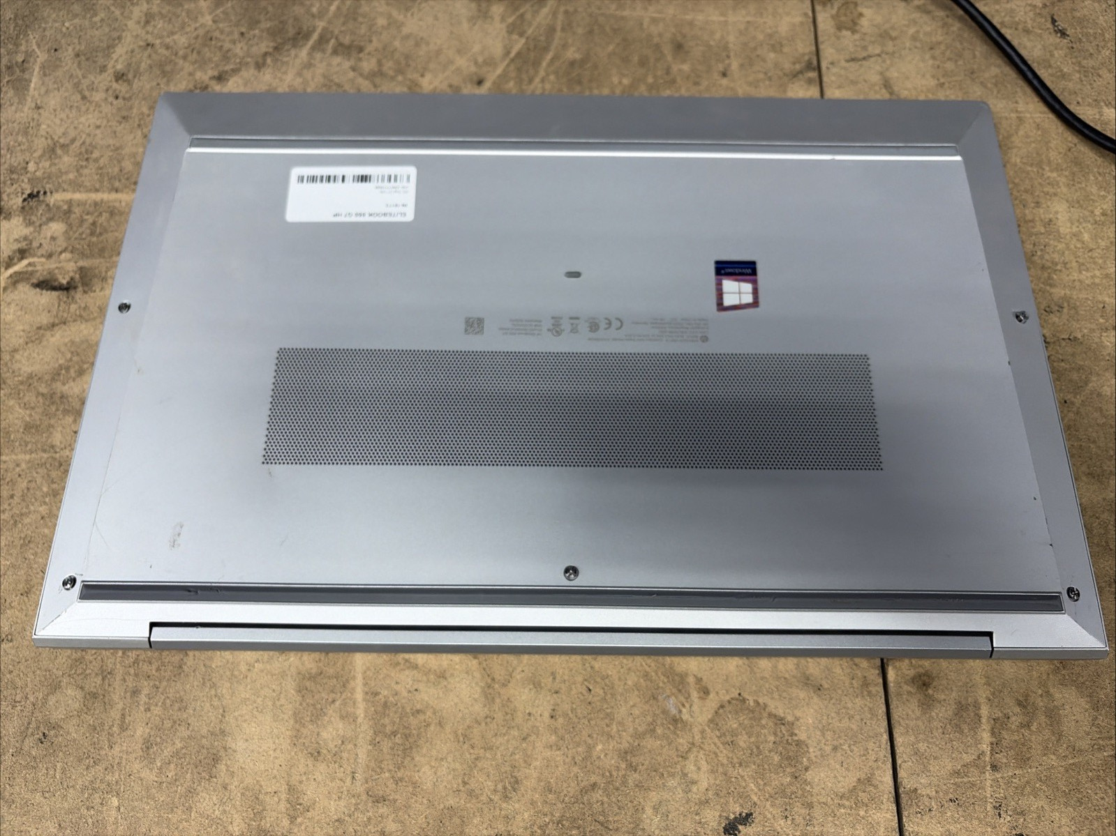 HP EliteBook 850 G7 15.6″ UHD i7-10610U 8GB RAM 256GB SSD No OS