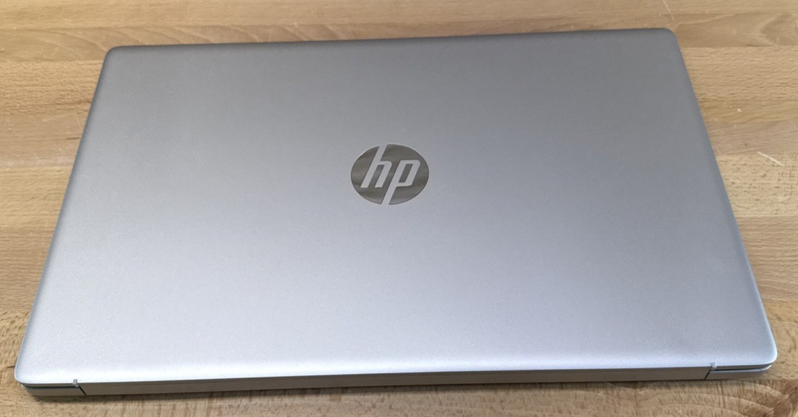 HP 17-cn3068cl 17.3″ FHD i5-1334U 8GB 512GB SSD Win11 Laptop Silver